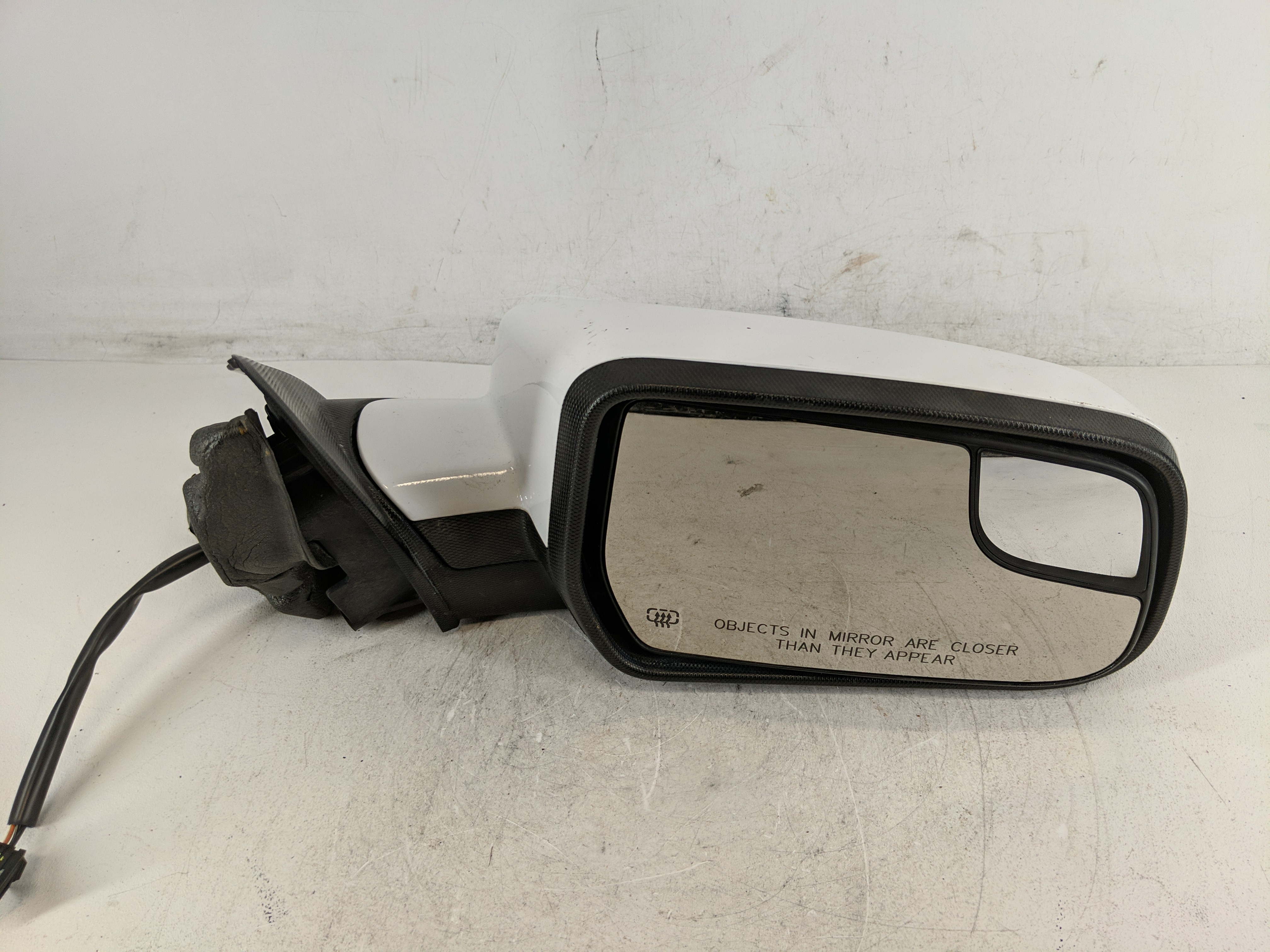 2011-2014 Chevrolet Equinox Passenger Right Side View Power Door Mirror 1202923 - Oemusedautoparts1.com