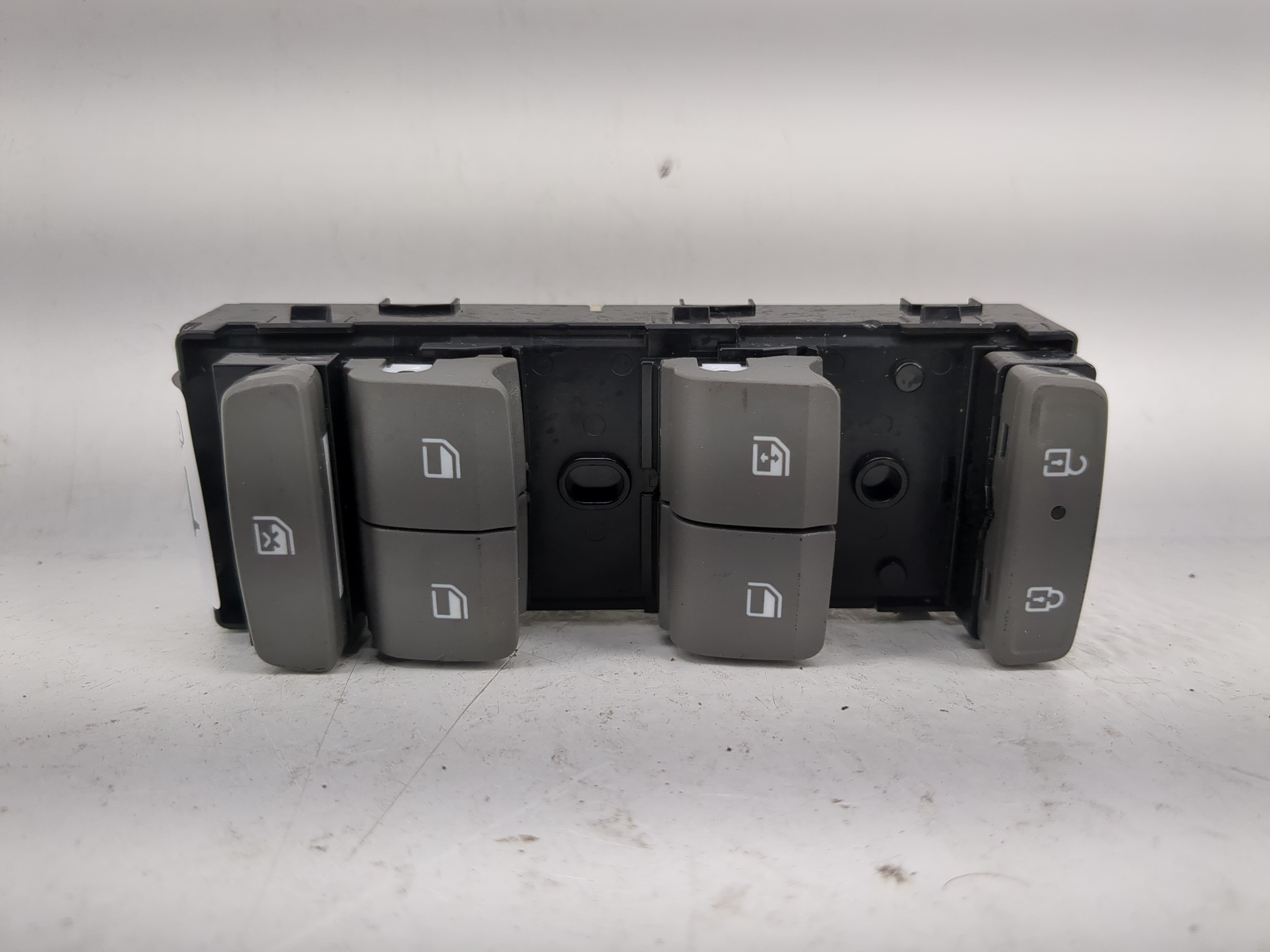 2021-2022 Hyundai Elantra Driver Left Door Master Power Window Switch 1202936 - Oemusedautoparts1.com