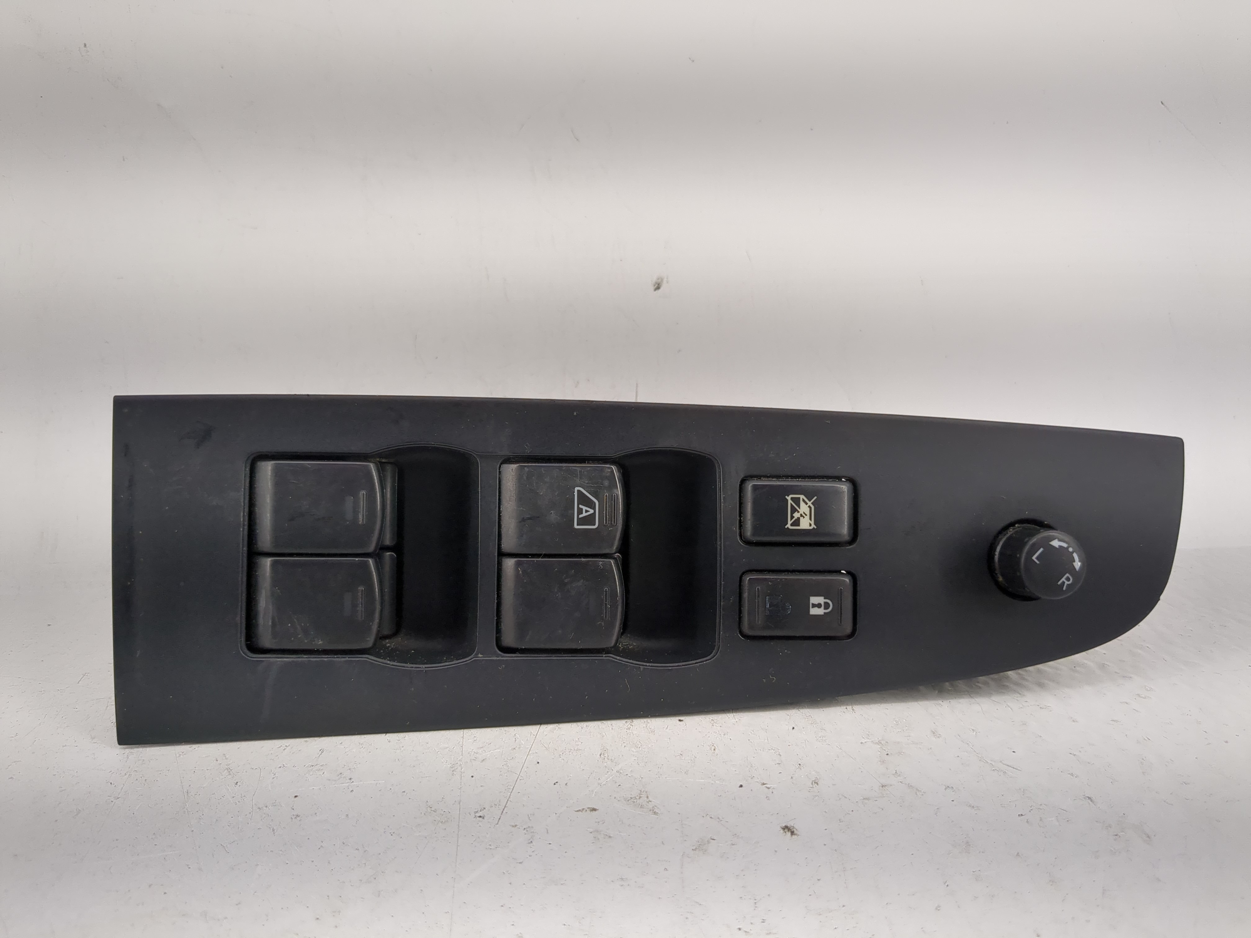2007-2012 Nissan Altima Driver Left Door Master Power Window Switch 1202954 - Oemusedautoparts1.com