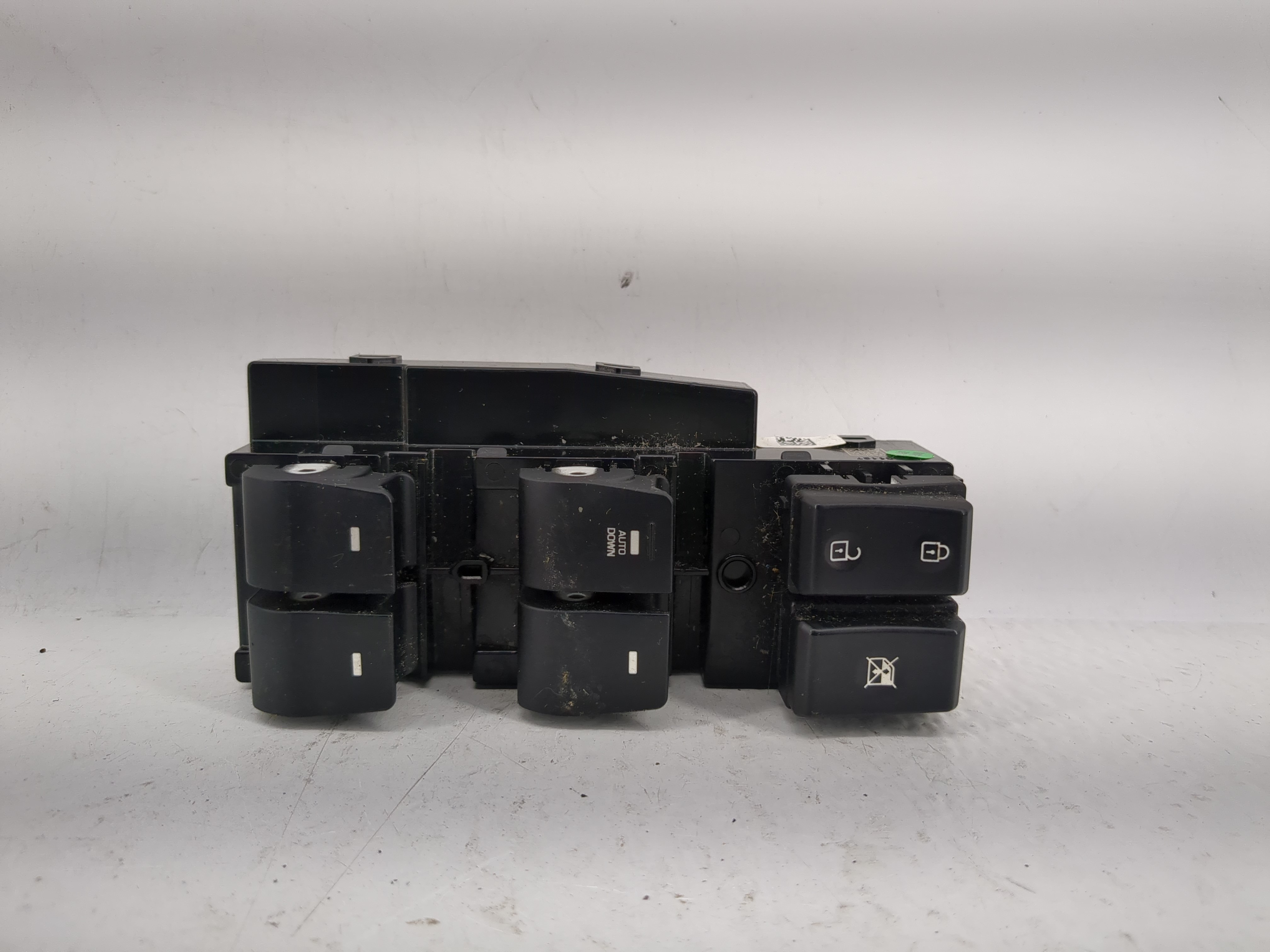 2017-2020 Hyundai Elantra Driver Left Door Master Power Window Switch 1202955 - Oemusedautoparts1.com
