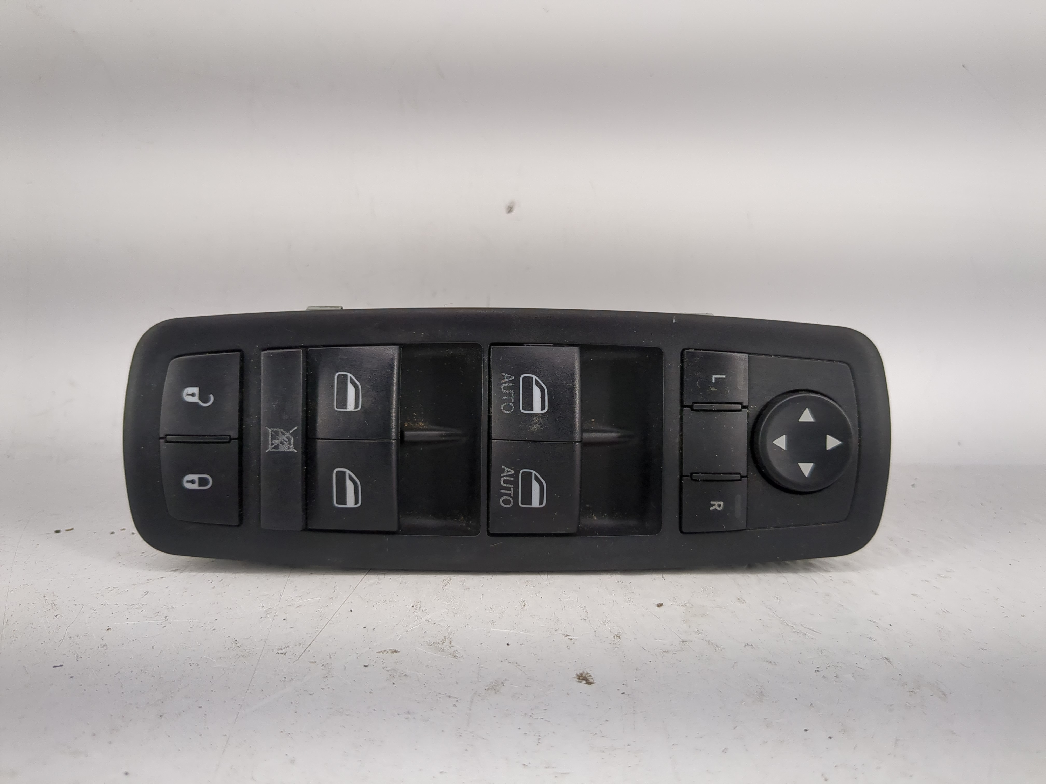 Dodge Caravan Driver Left Door Master Power Window Switch 68298866aa 1202976 - Oemusedautoparts1.com
