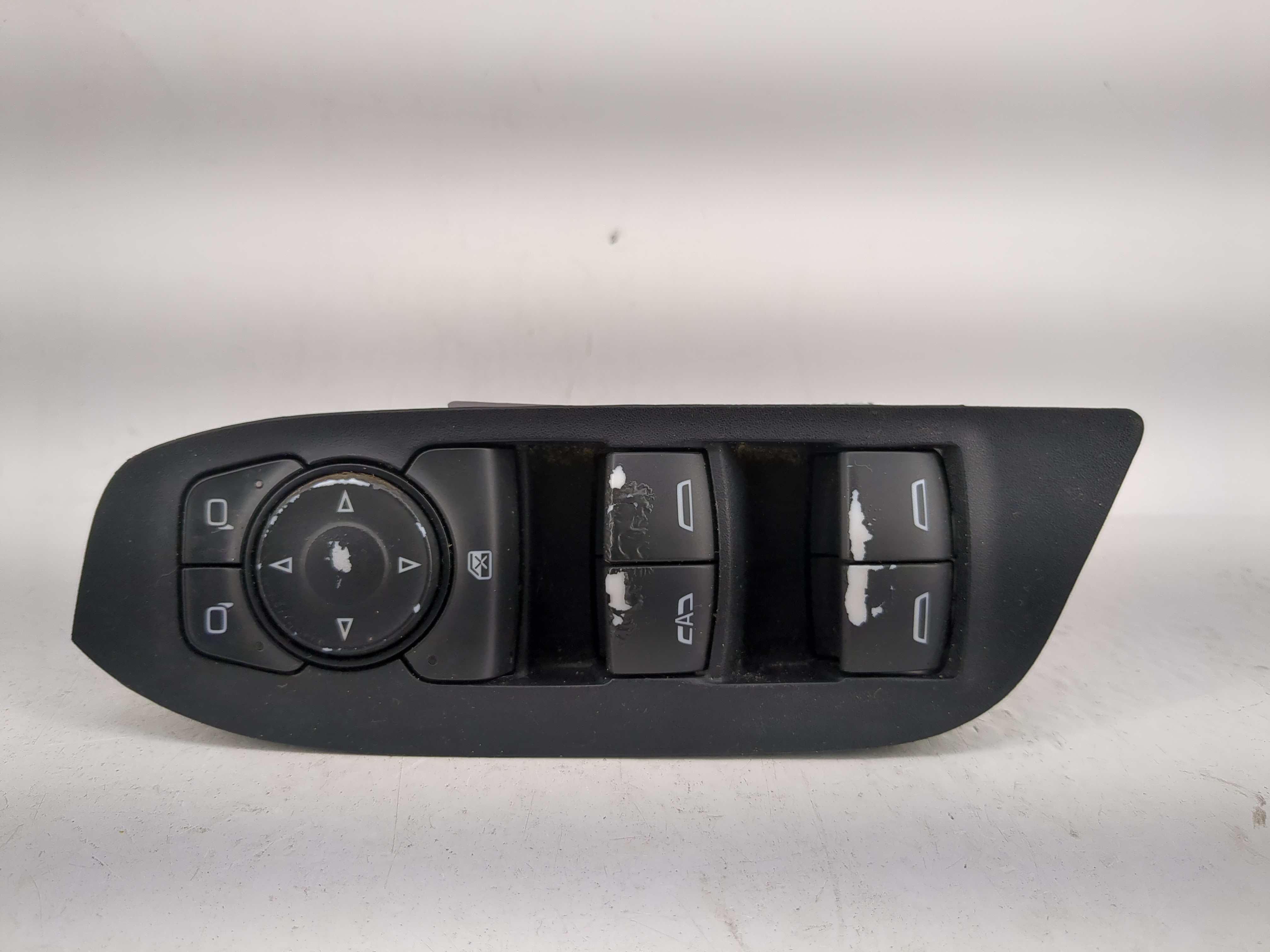 2018-2022 Chevrolet Equinox Driver Left Door Master Power Window Switch 1202978 - Oemusedautoparts1.com