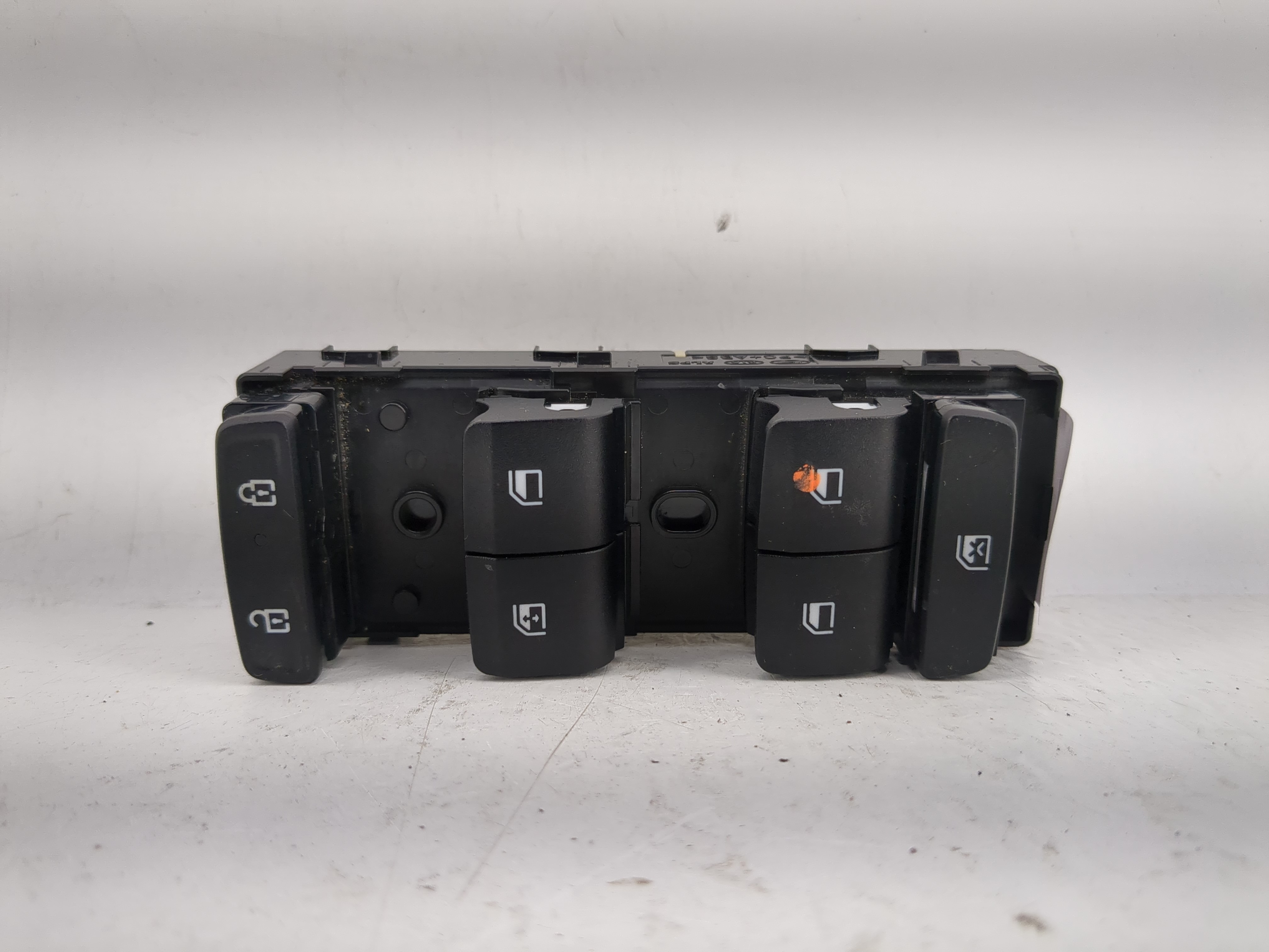 2021-2022 Hyundai Elantra Driver Left Door Master Power Window Switch 1202992 - Oemusedautoparts1.com