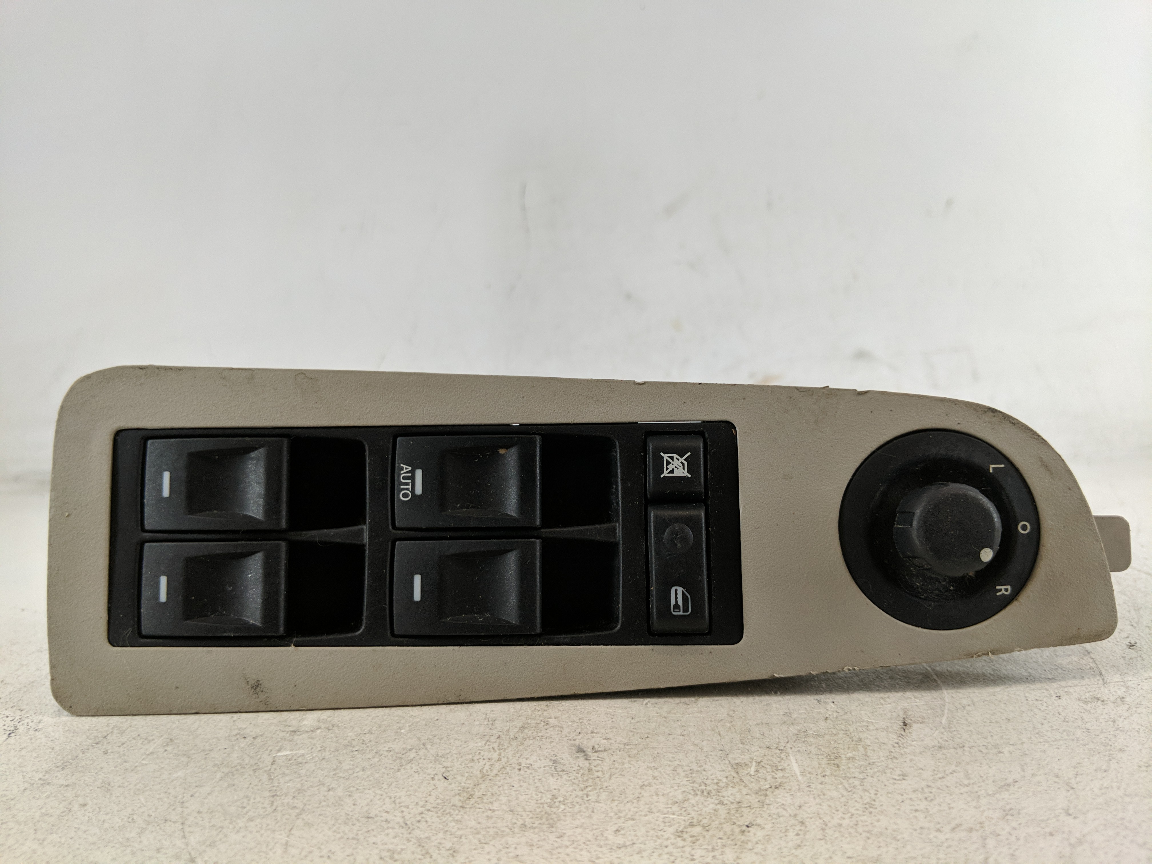2006-2010 Dodge Charger Driver Left Door Master Power Window Switch 1203025 - Oemusedautoparts1.com