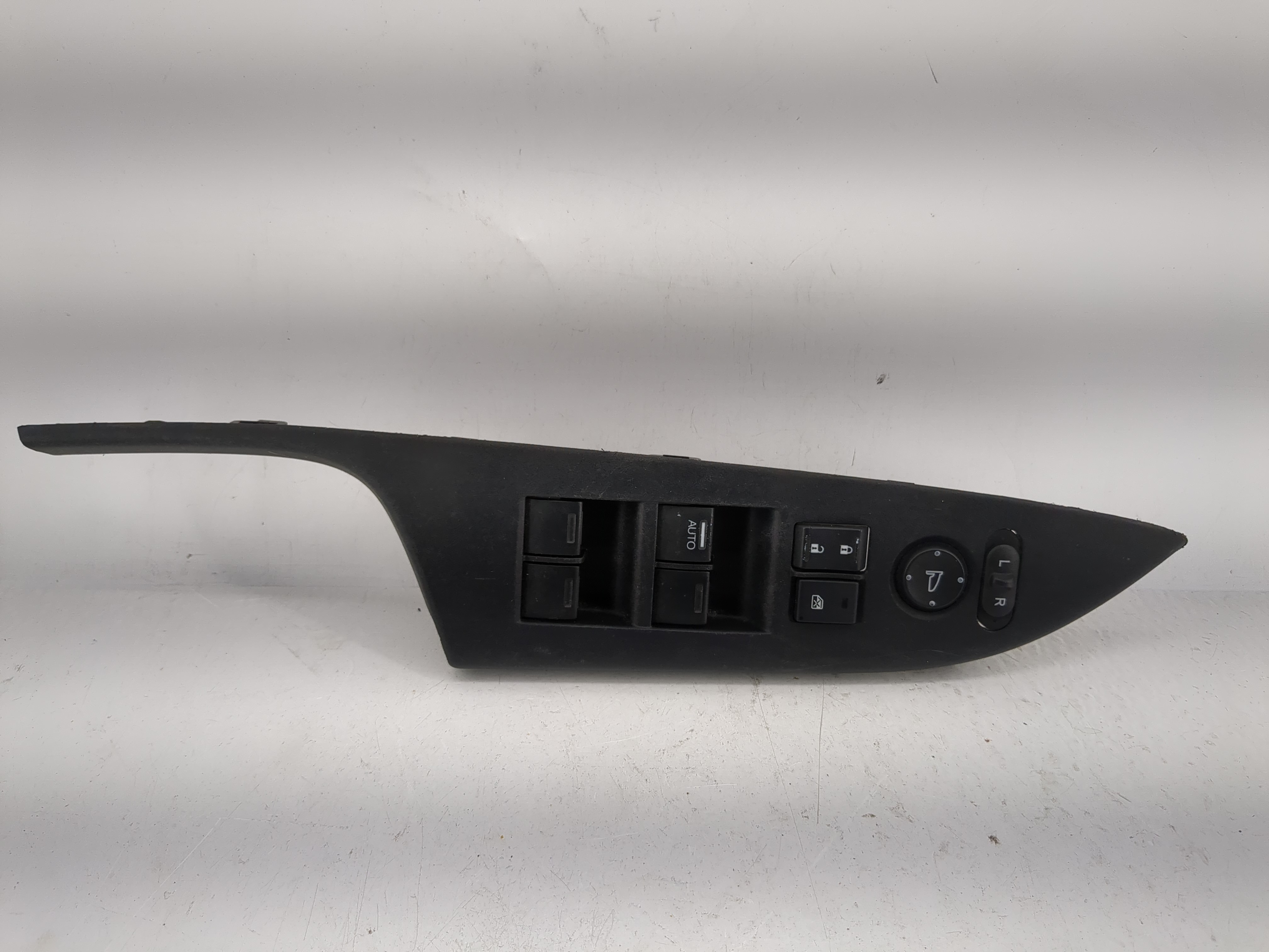 2013-2017 Honda Accord Driver Left Door Master Power Window Switch 1203032 - Oemusedautoparts1.com