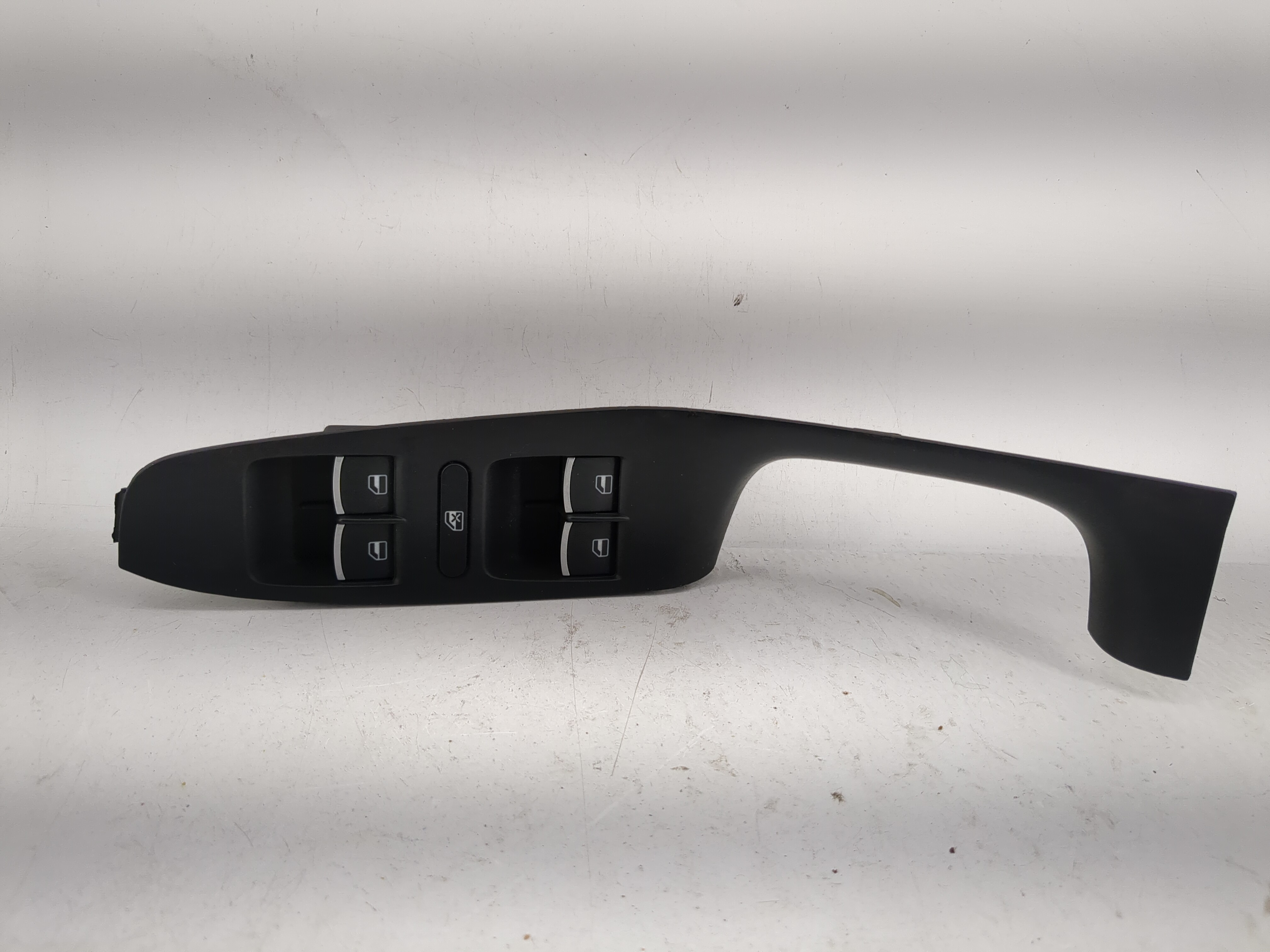 Picture of 2015 Volkswagen Jetta Driver Left Door Master Power Window Switch 1203036