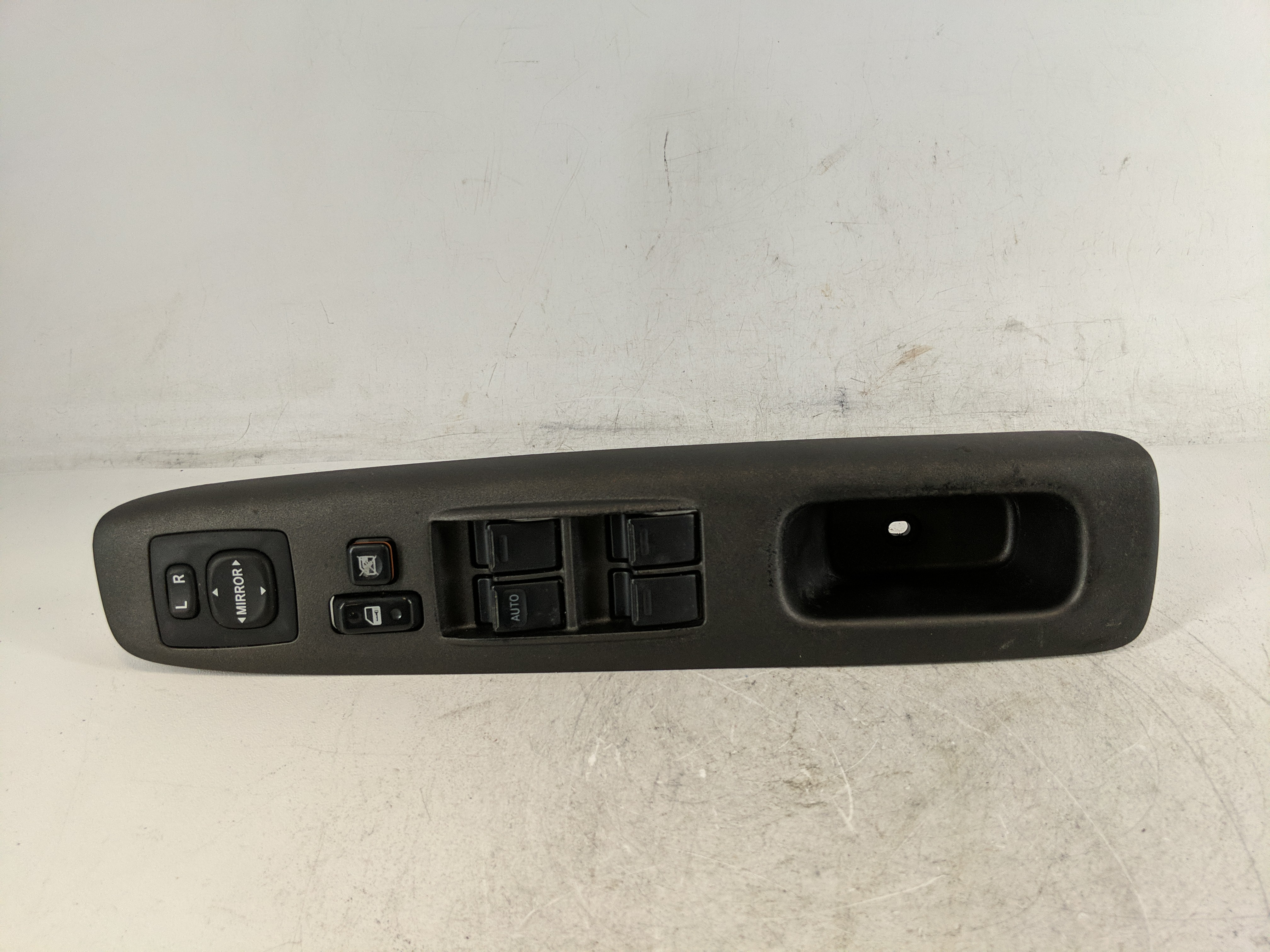 2002-2006 Toyota Camry Driver Left Door Master Power Window Switch 1203102 - Oemusedautoparts1.com