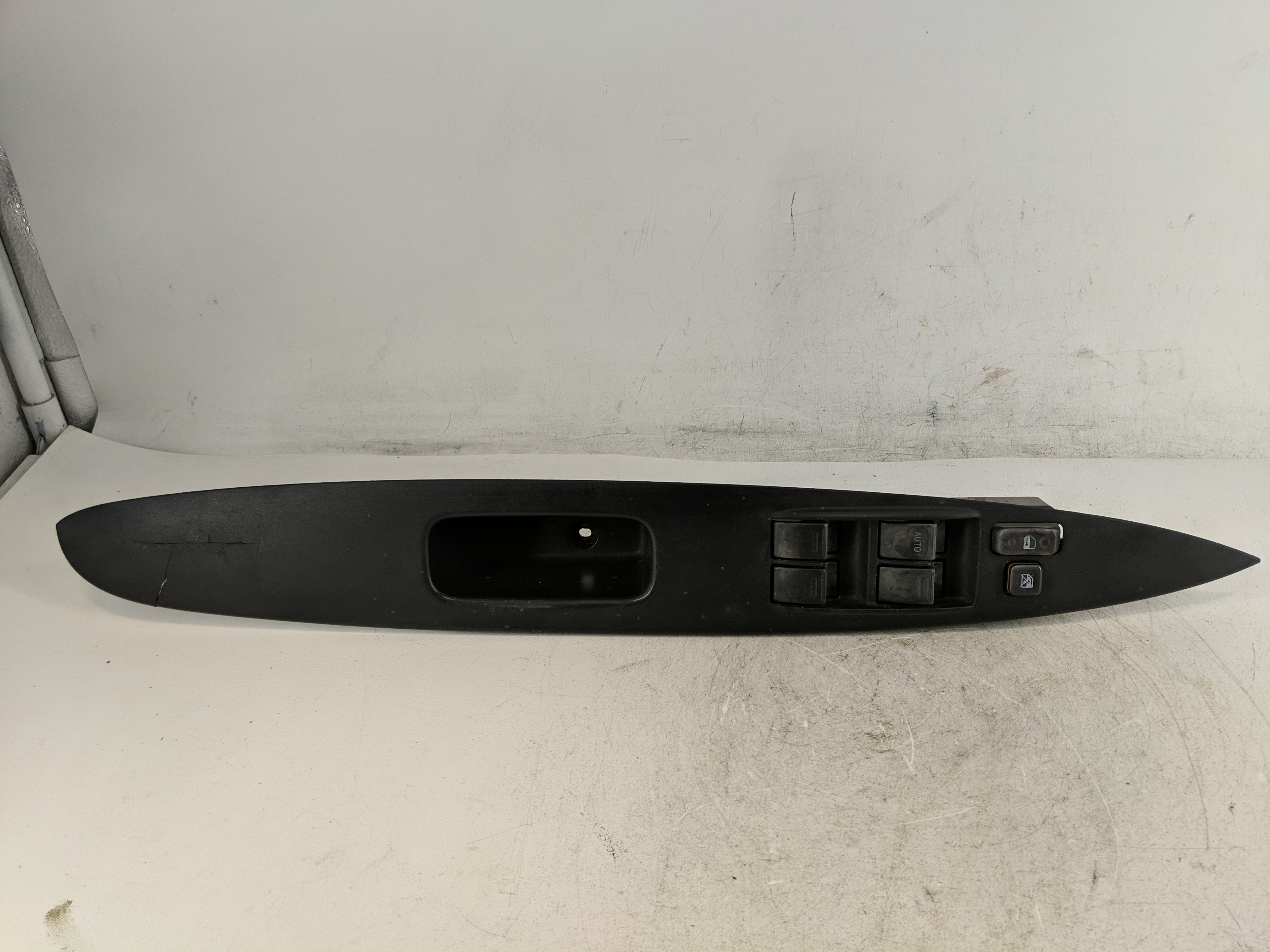 2004 Scion Xa Driver Left Door Master Power Window Switch 4232-52200 1203105 - Oemusedautoparts1.com