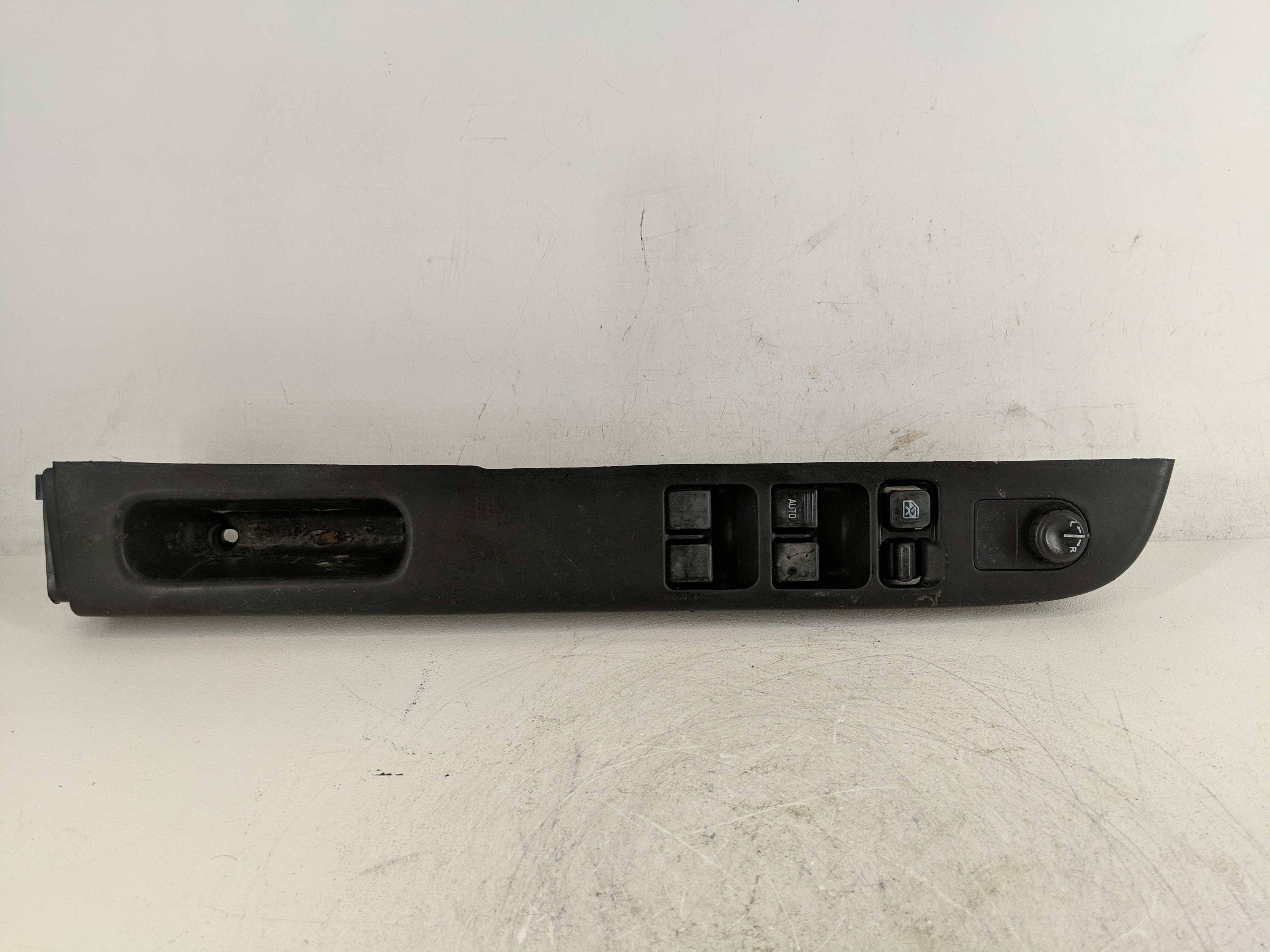Picture of 2000-2004 Nissan Xterra Driver Left Door Master Power Window Switch 1203106