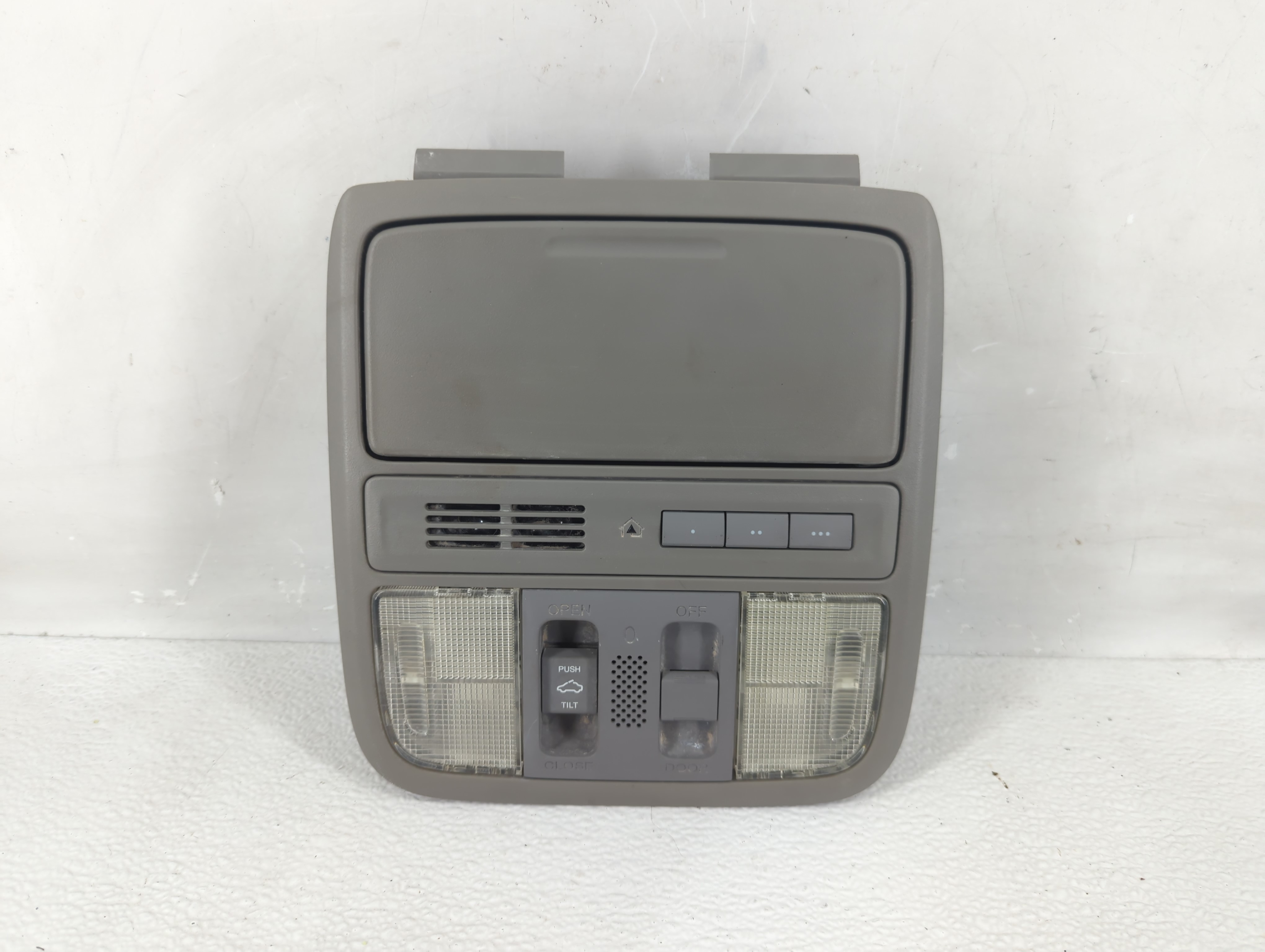 2017 Honda Accord Overhead Roof Console 1203127 - Oemusedautoparts1.com