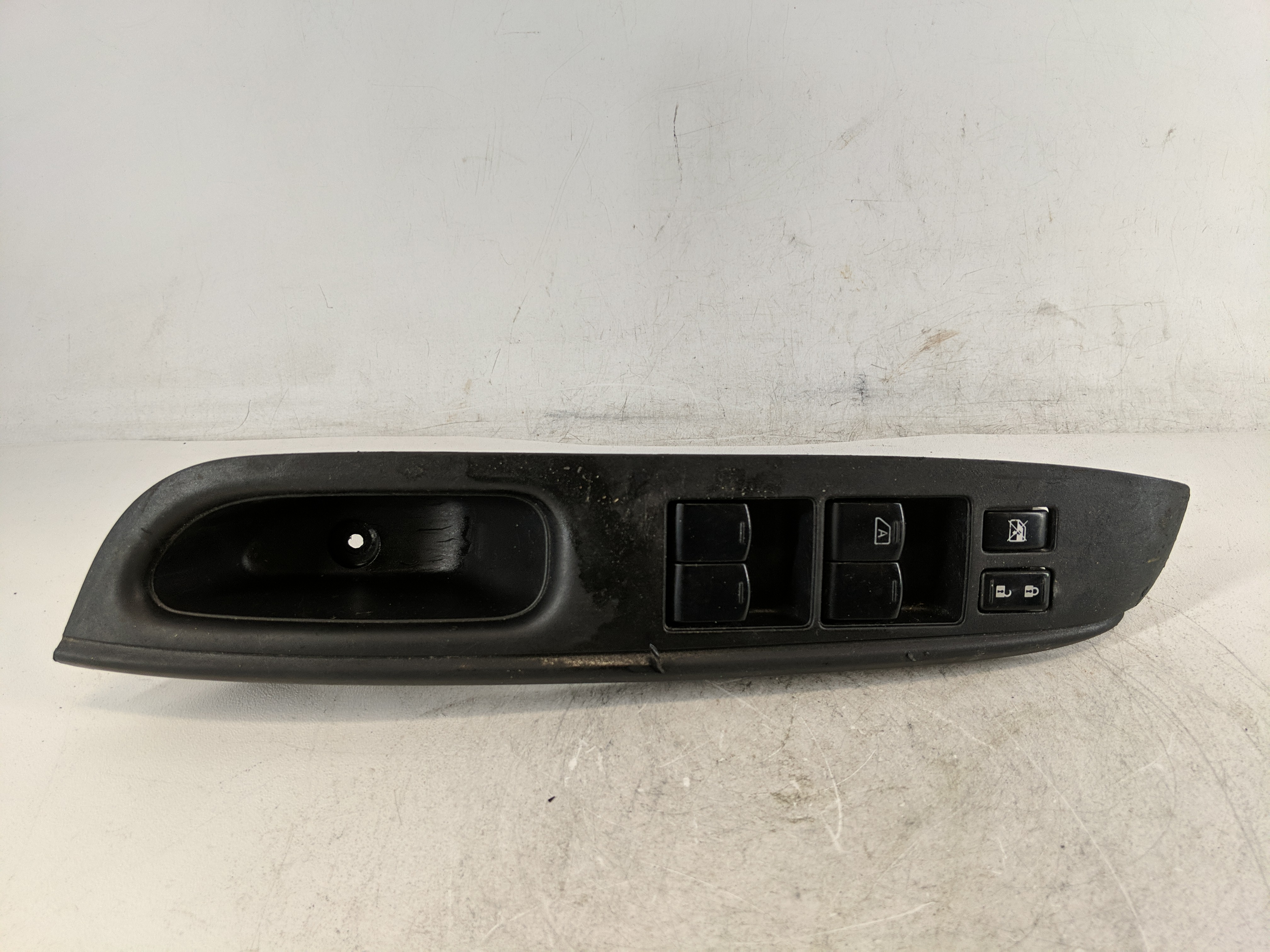 2012-2019 Nissan Versa Driver Left Door Master Power Window Switch 1203128 - Oemusedautoparts1.com