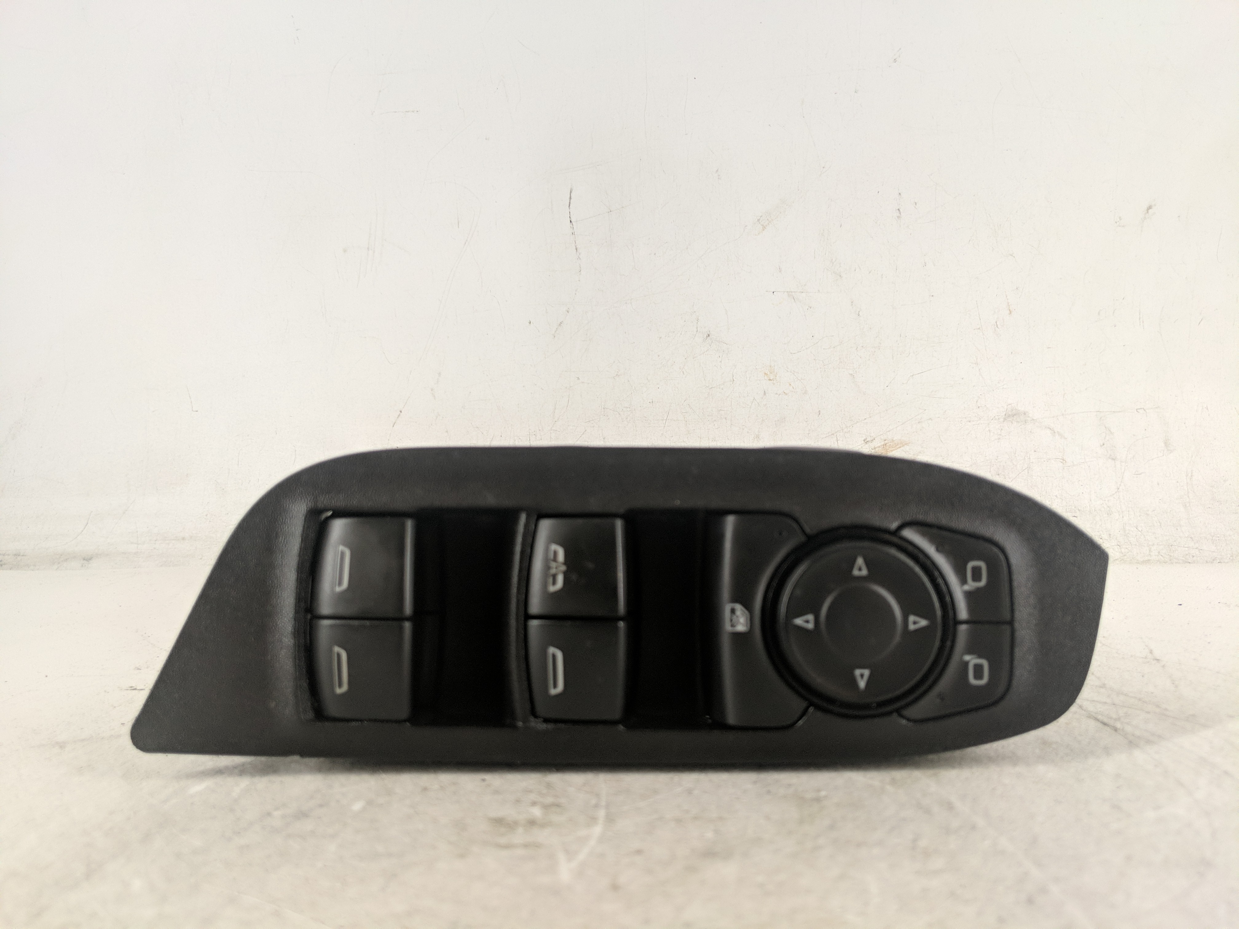 2018-2022 Chevrolet Equinox Driver Left Door Master Power Window Switch 1203136 - Oemusedautoparts1.com