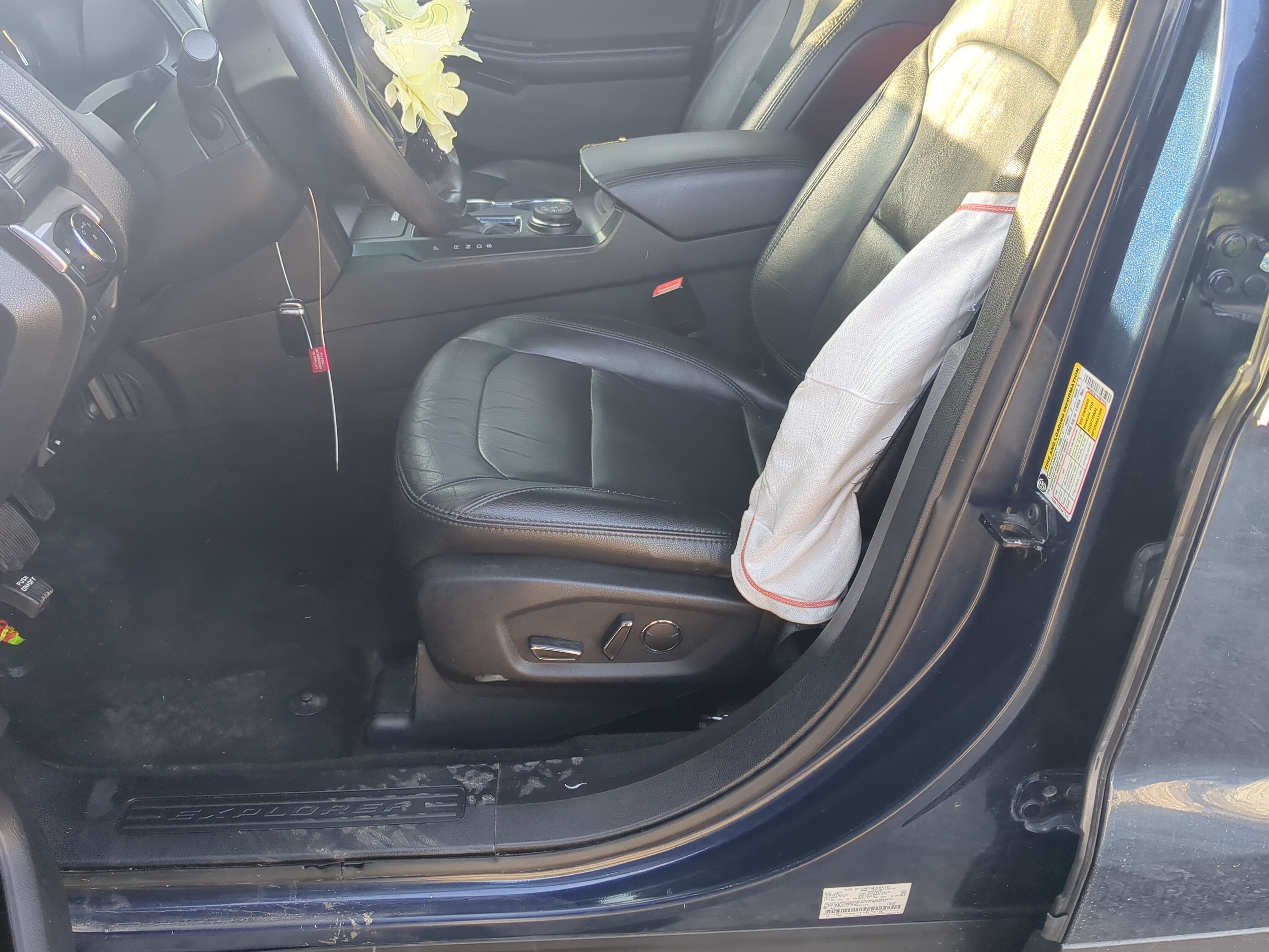 Picture of 2017 Ford Explorer Driver Front Seat Oem 1203285