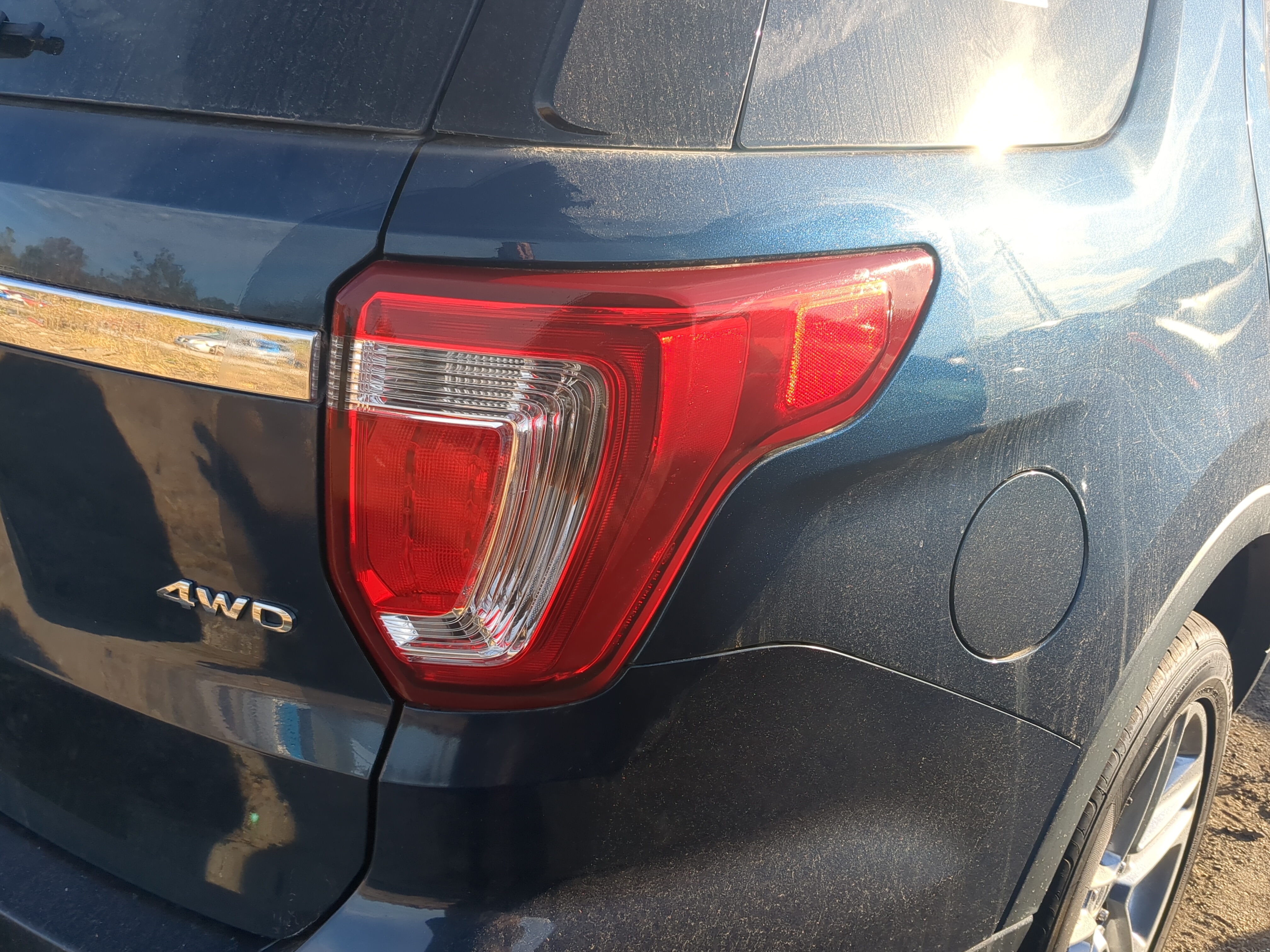 Picture of 2017 Ford Explorer Passenger Right Side Tail Light Taillight Oem 1203306