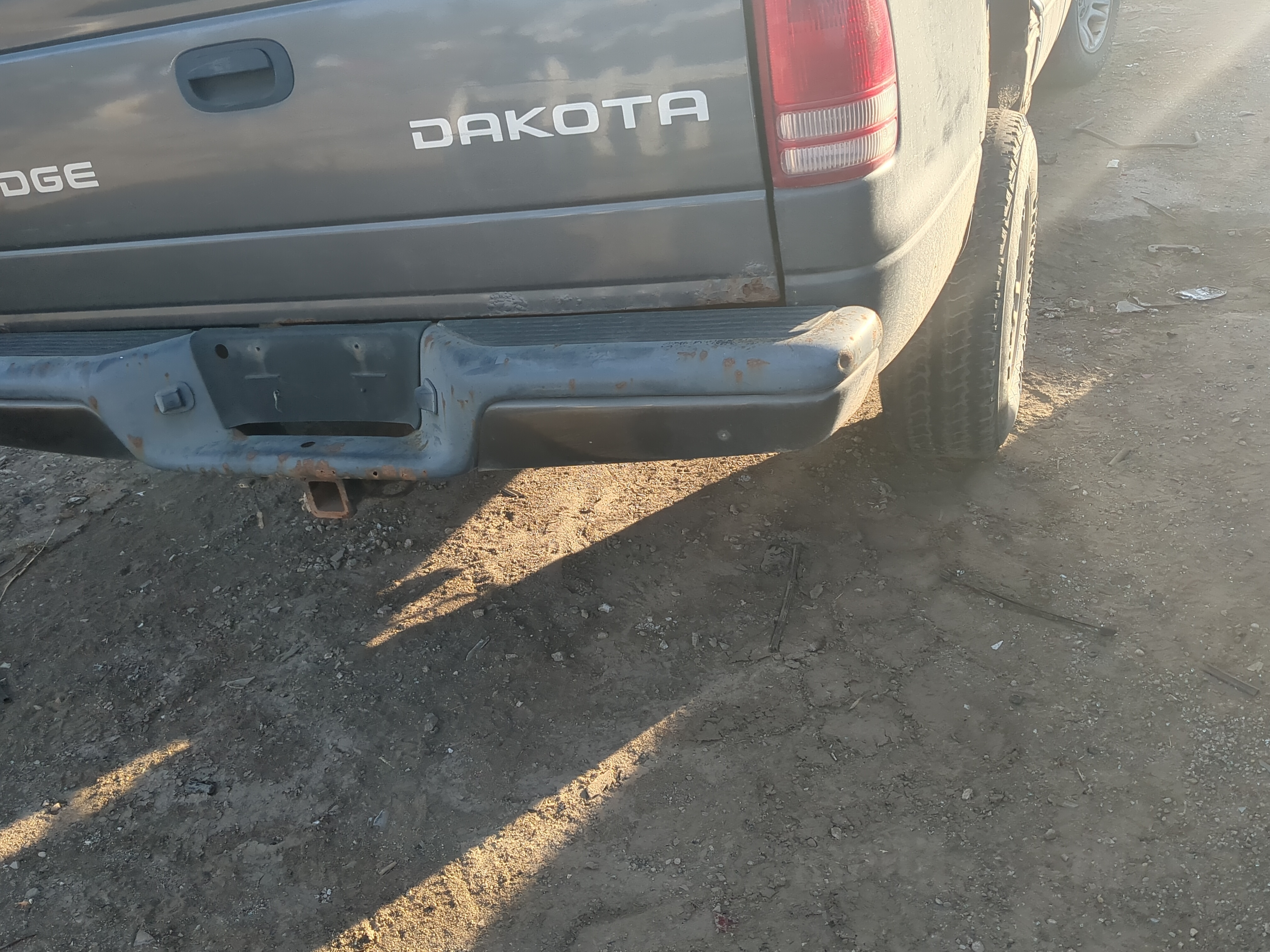 1997-2004 Dodge Dakota Rear Bumper Assembly Oem 1203462 - Oemusedautoparts1.com