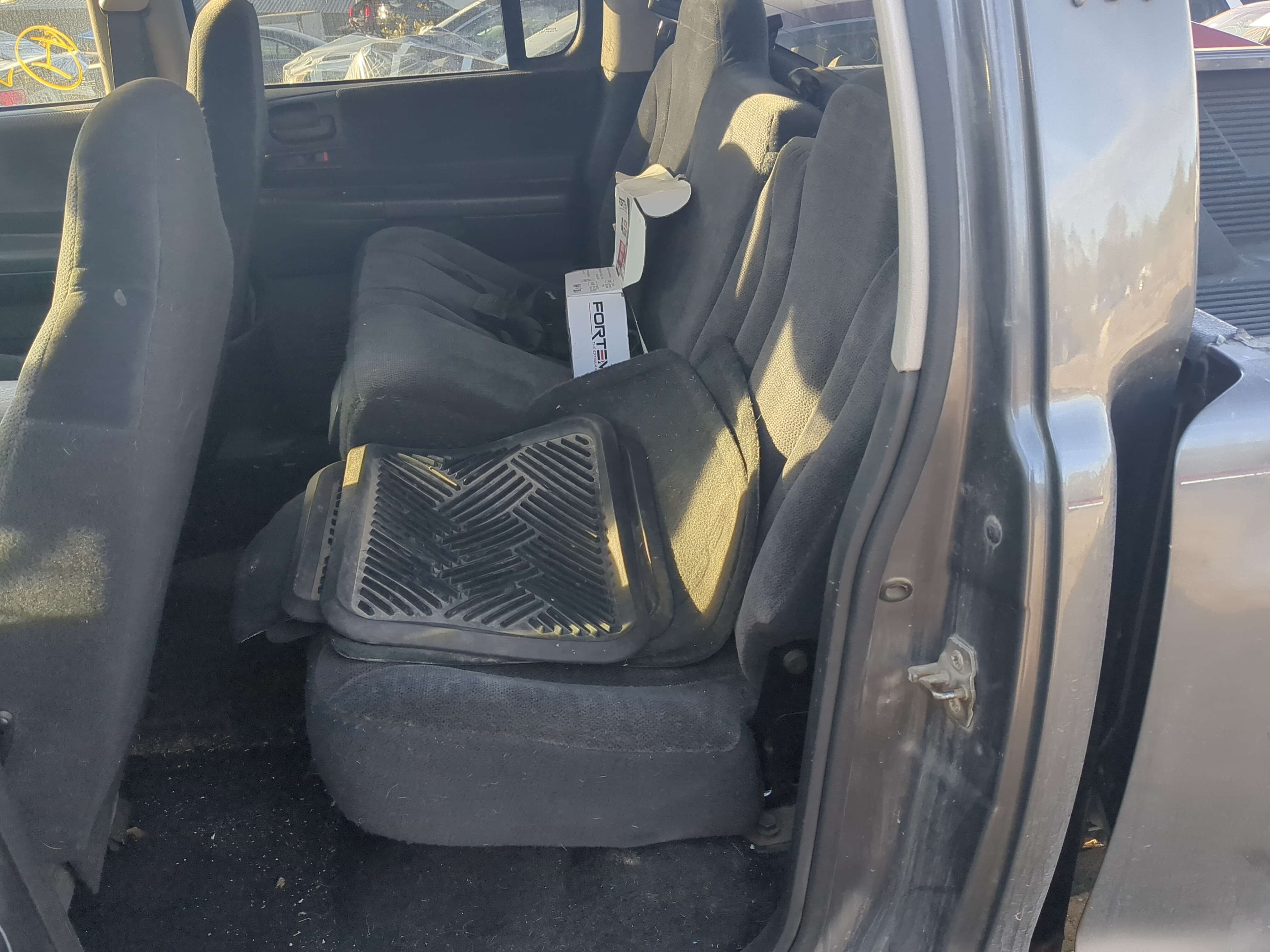 2003 Dodge Dakota Rear Seat Oem 1203497 - Oemusedautoparts1.com