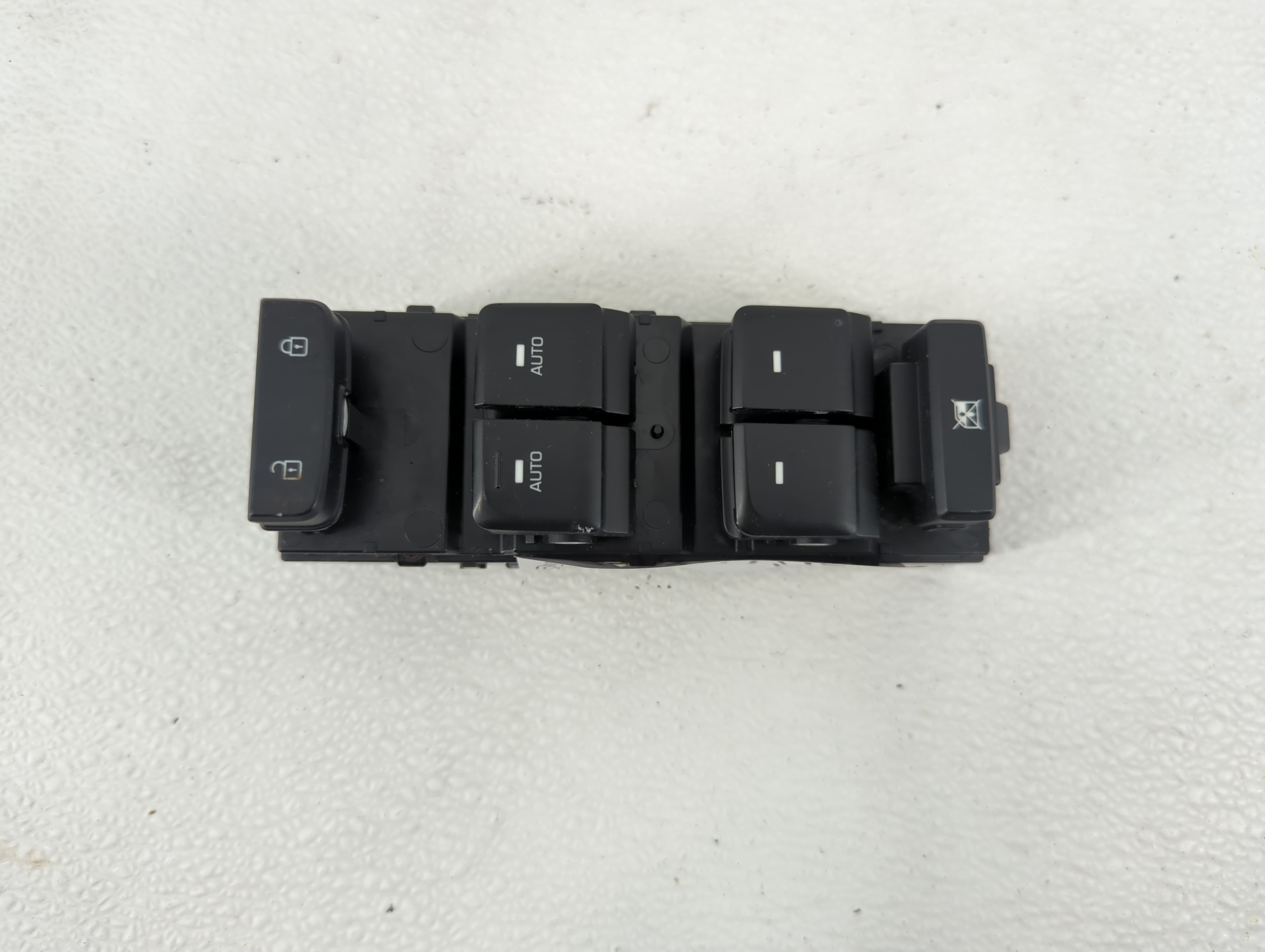 Picture of 2015-2019 Hyundai Sonata Driver Left Door Master Power Window Switch 1203519