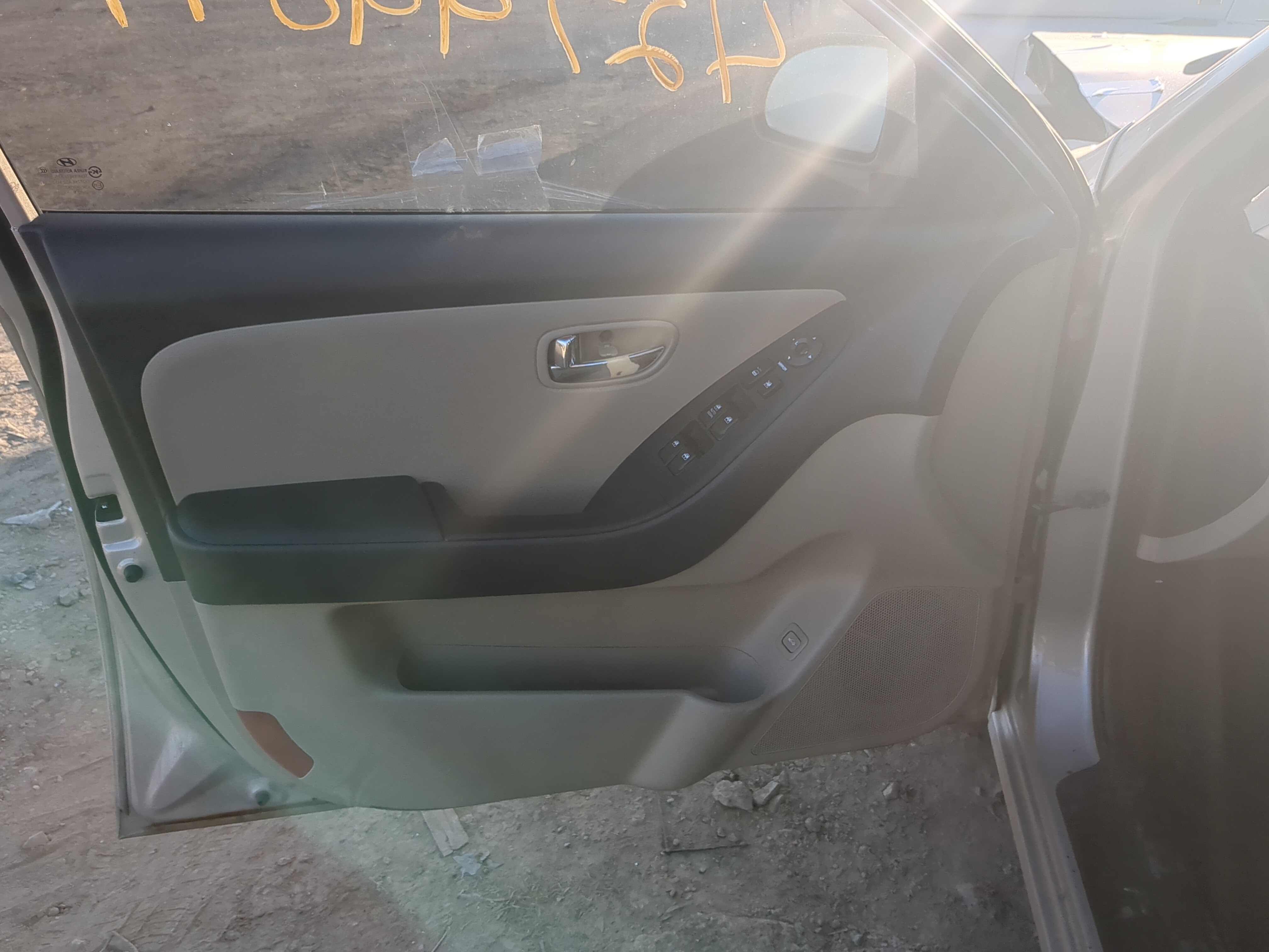 Picture of 2010 Hyundai Elantra Front Left Driver Interior Door Panel Trim 1203686