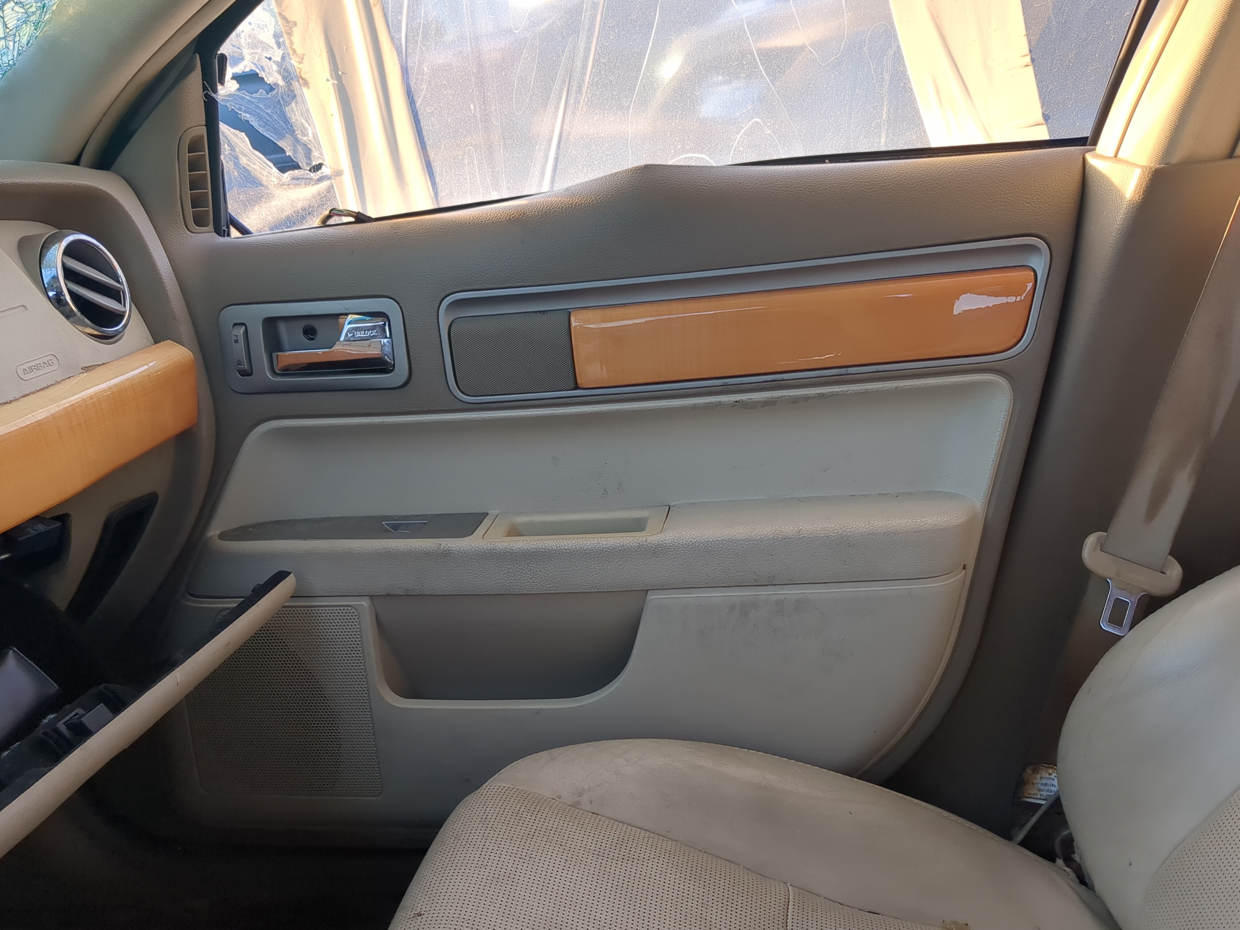 2007 Lincoln Mkz Front Right Passenger Interior Door Panel Trim 1203825 - Oemusedautoparts1.com