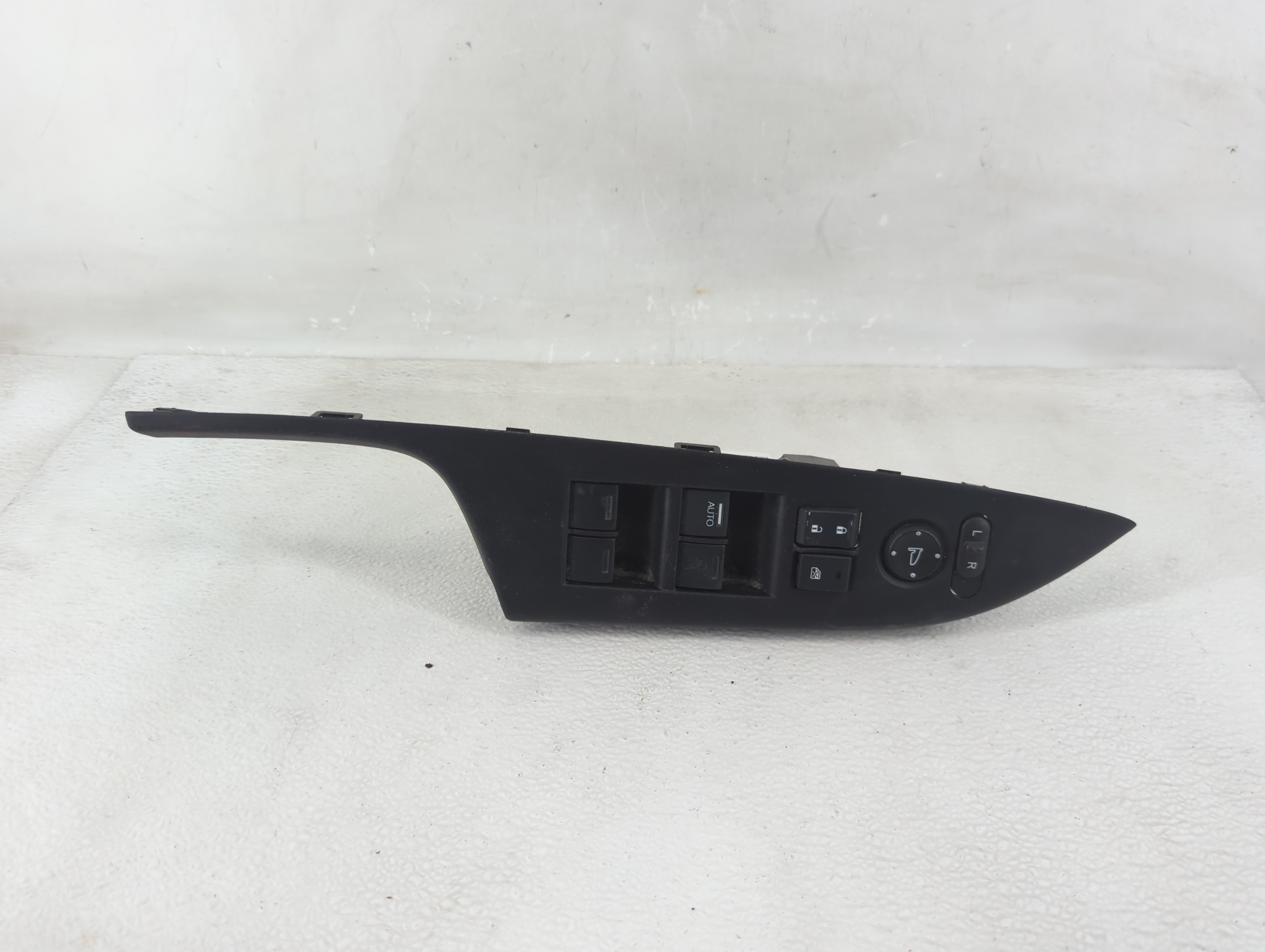 Picture of 2013-2017 Honda Accord Driver Left Door Master Power Window Switch 1203870