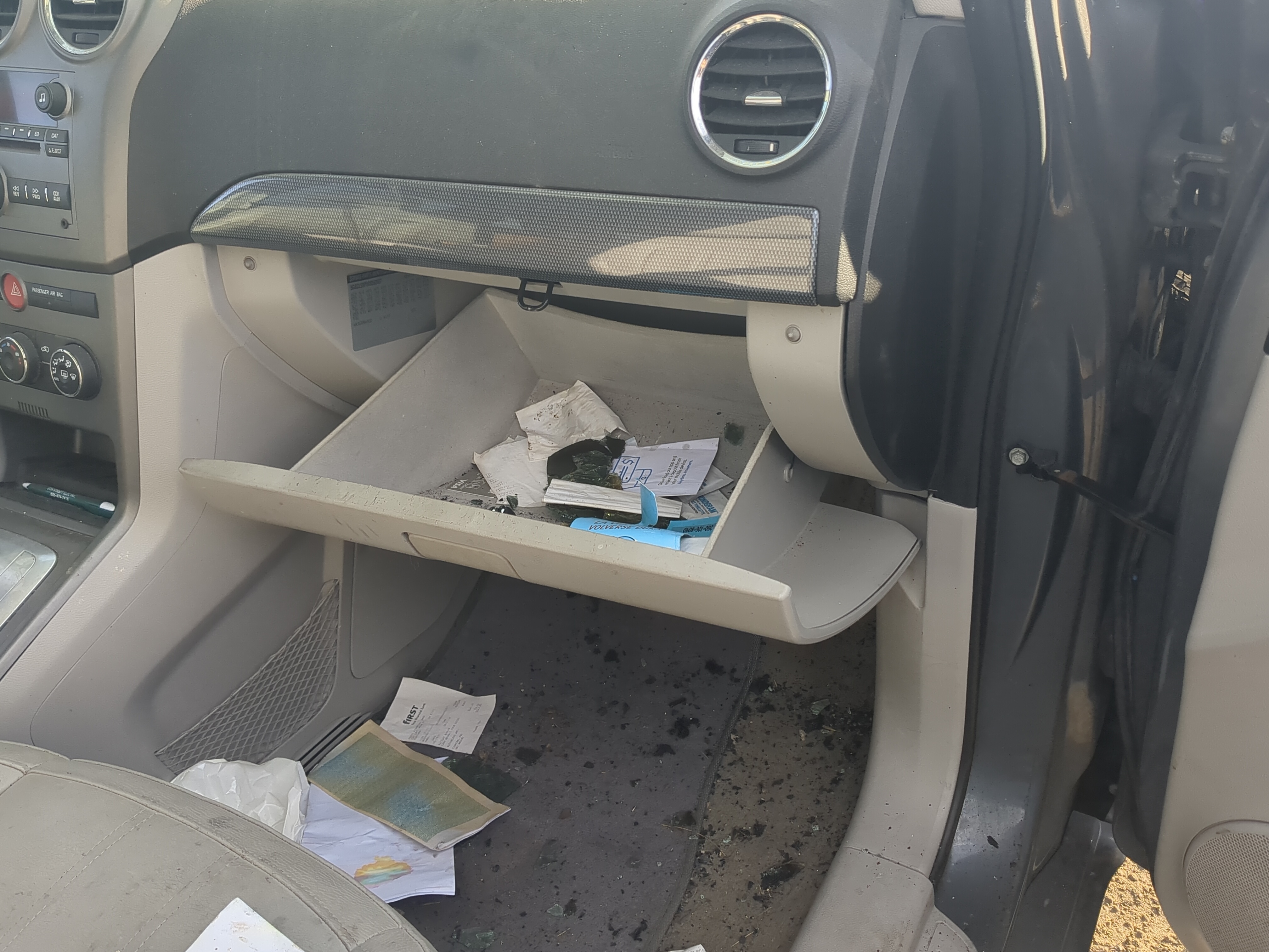 2009 Saturn Vue Passenger Glove Box Door Storage Compartment 1204008 - Oemusedautoparts1.com