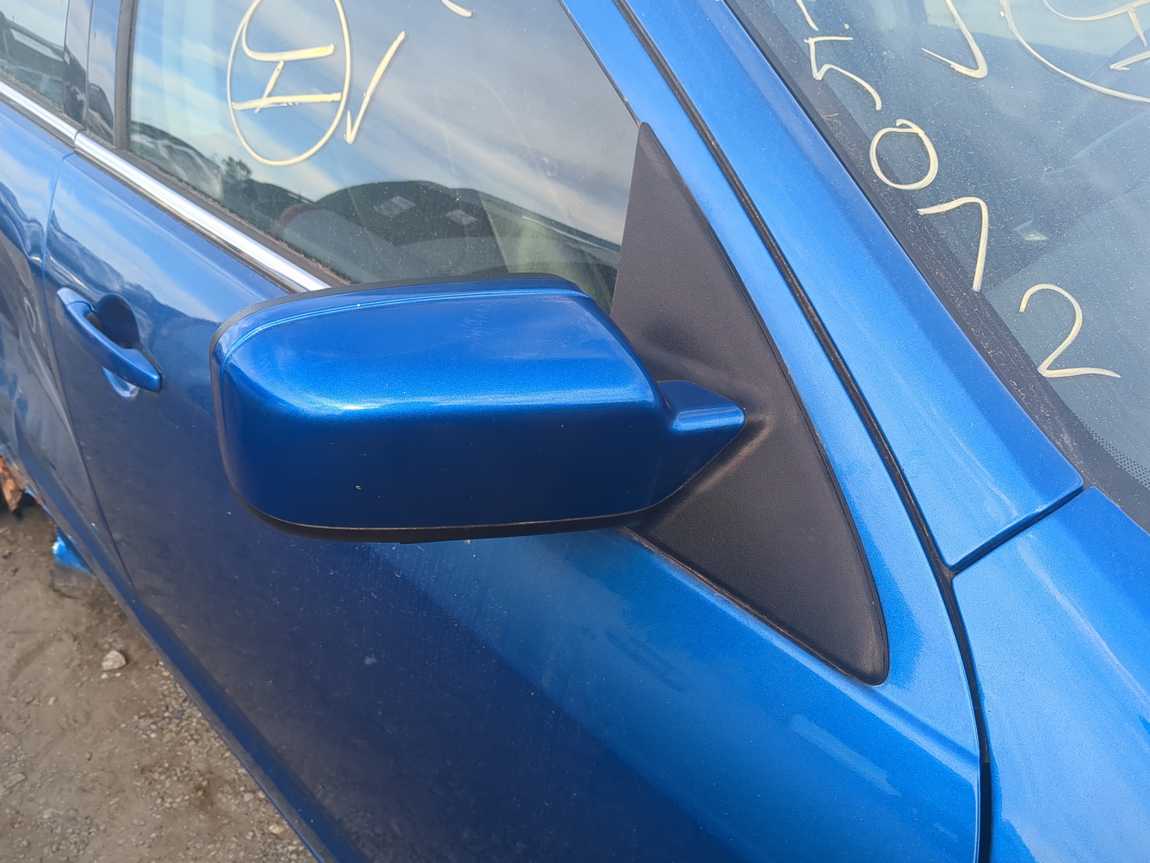 2011-2012 Ford Fusion Passenger Right Side View Power Door Mirror 1204146 - Oemusedautoparts1.com