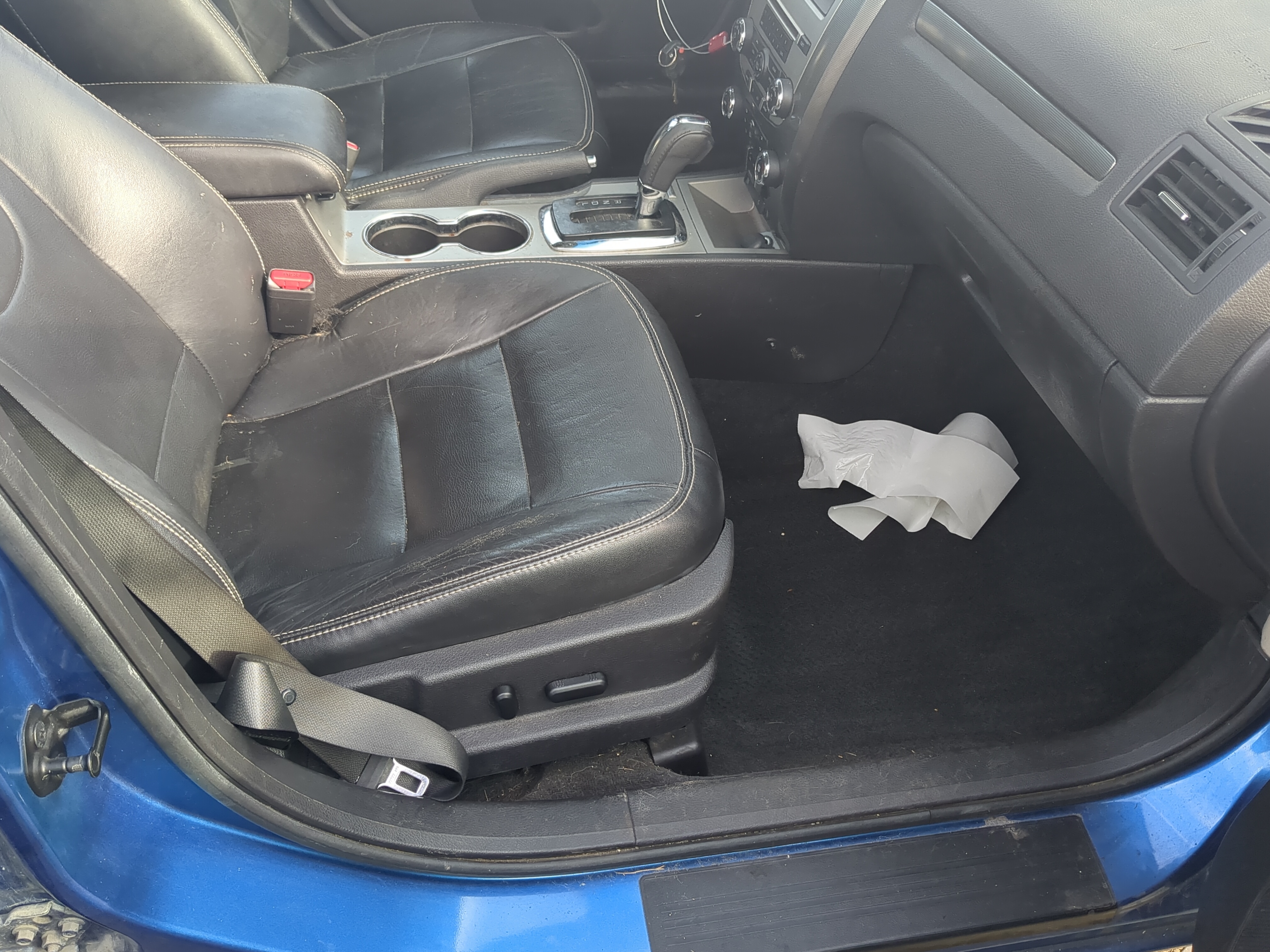 2011-2012 Ford Fusion Passenger Front Seat Oem 1204201 - Oemusedautoparts1.com