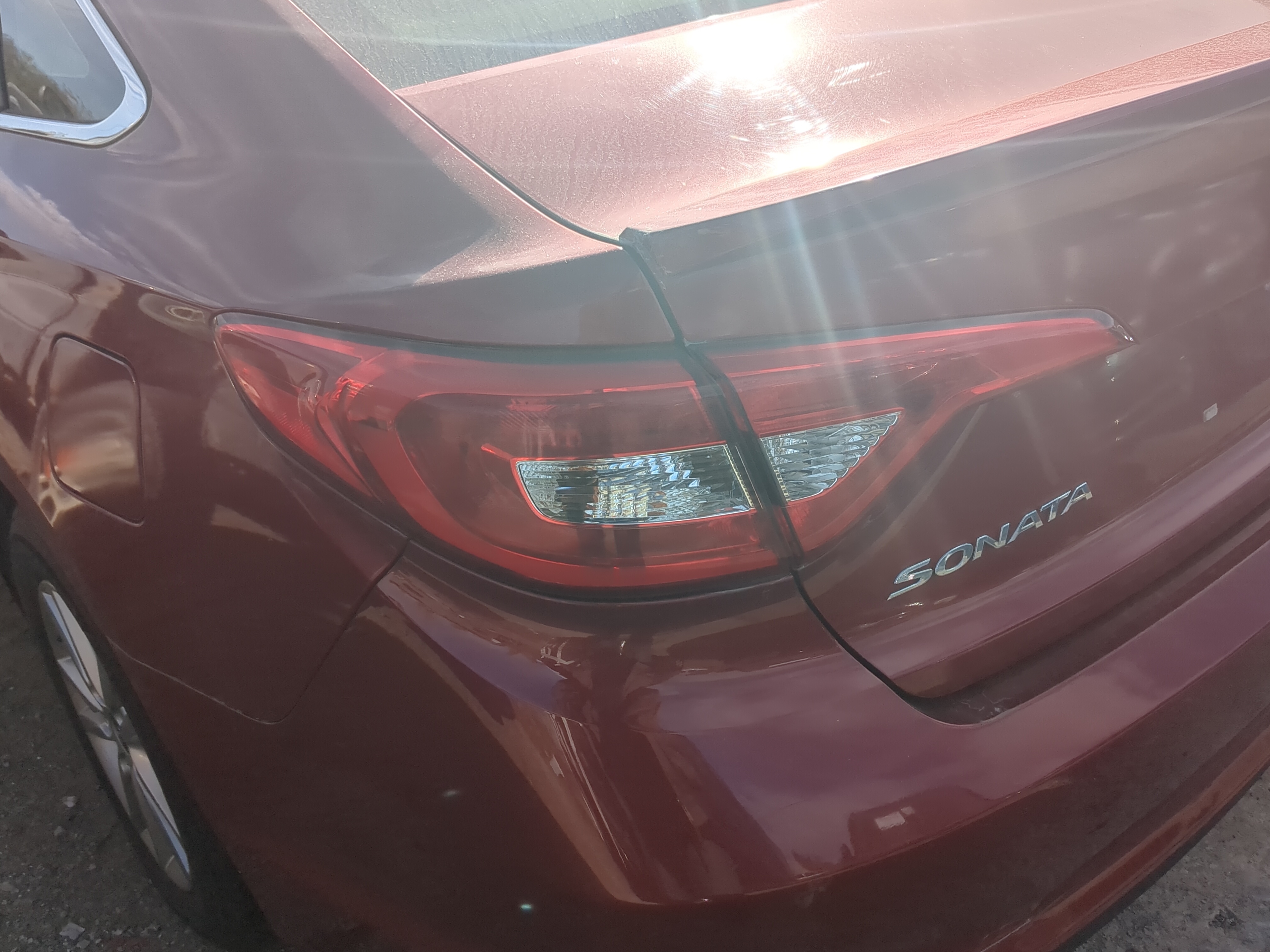 Picture of 2015-2017 Hyundai Sonata Driver Left Side Tail Light Taillight Oem 1204362