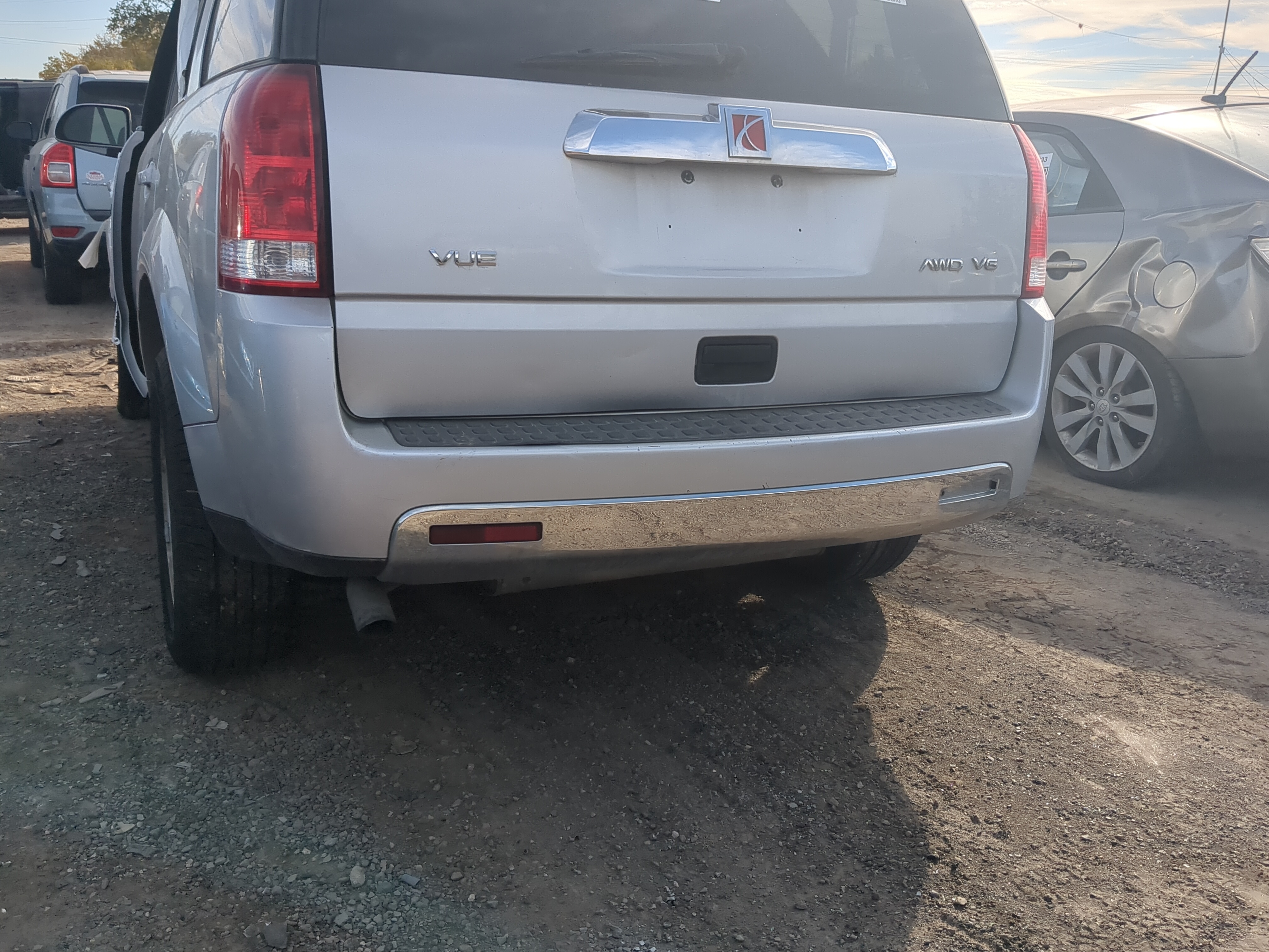 2006-2007 Saturn Vue Rear Bumper Assembly Oem 1204654 - Oemusedautoparts1.com