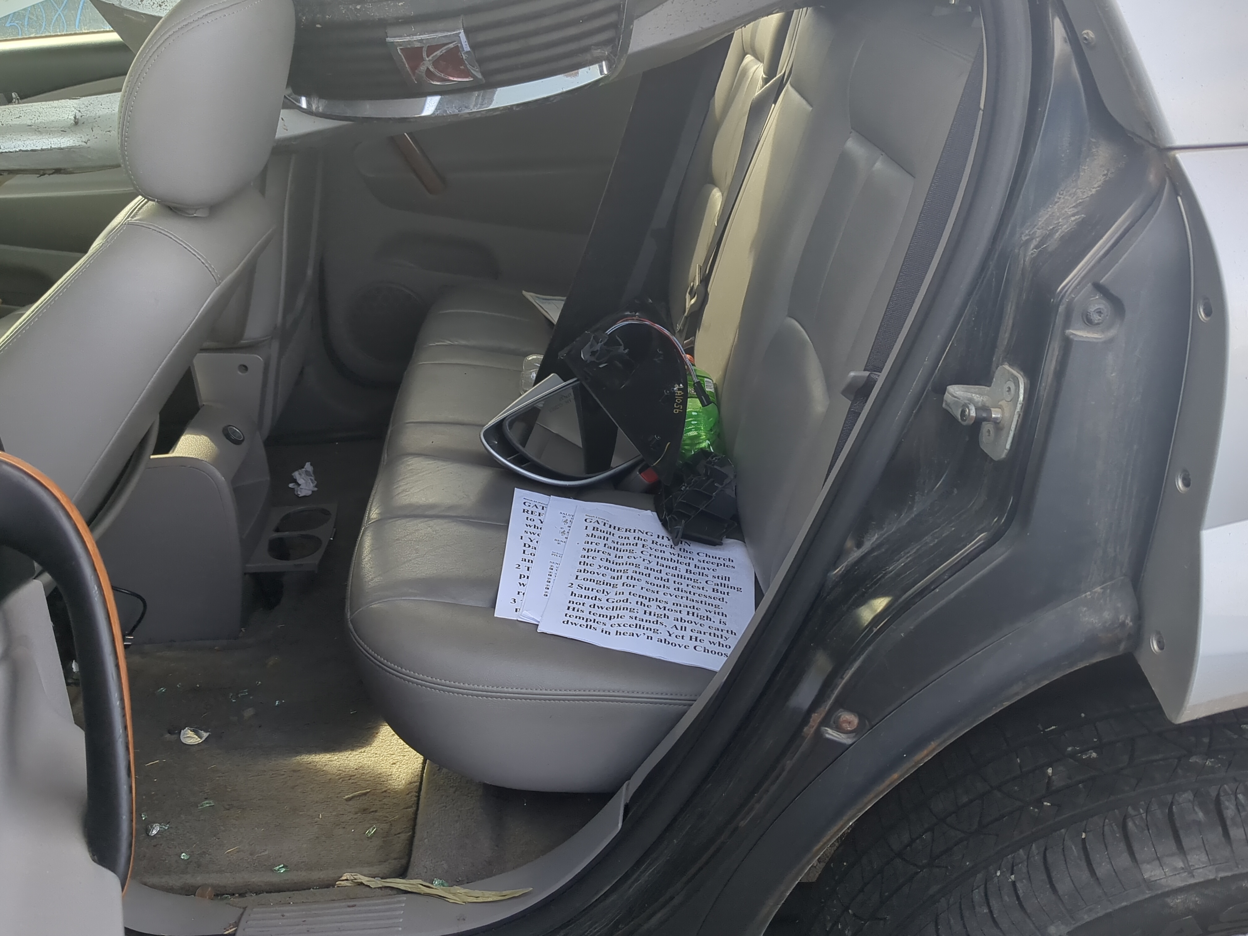 2006 Saturn Vue Rear Seat Oem 1204674 - Oemusedautoparts1.com