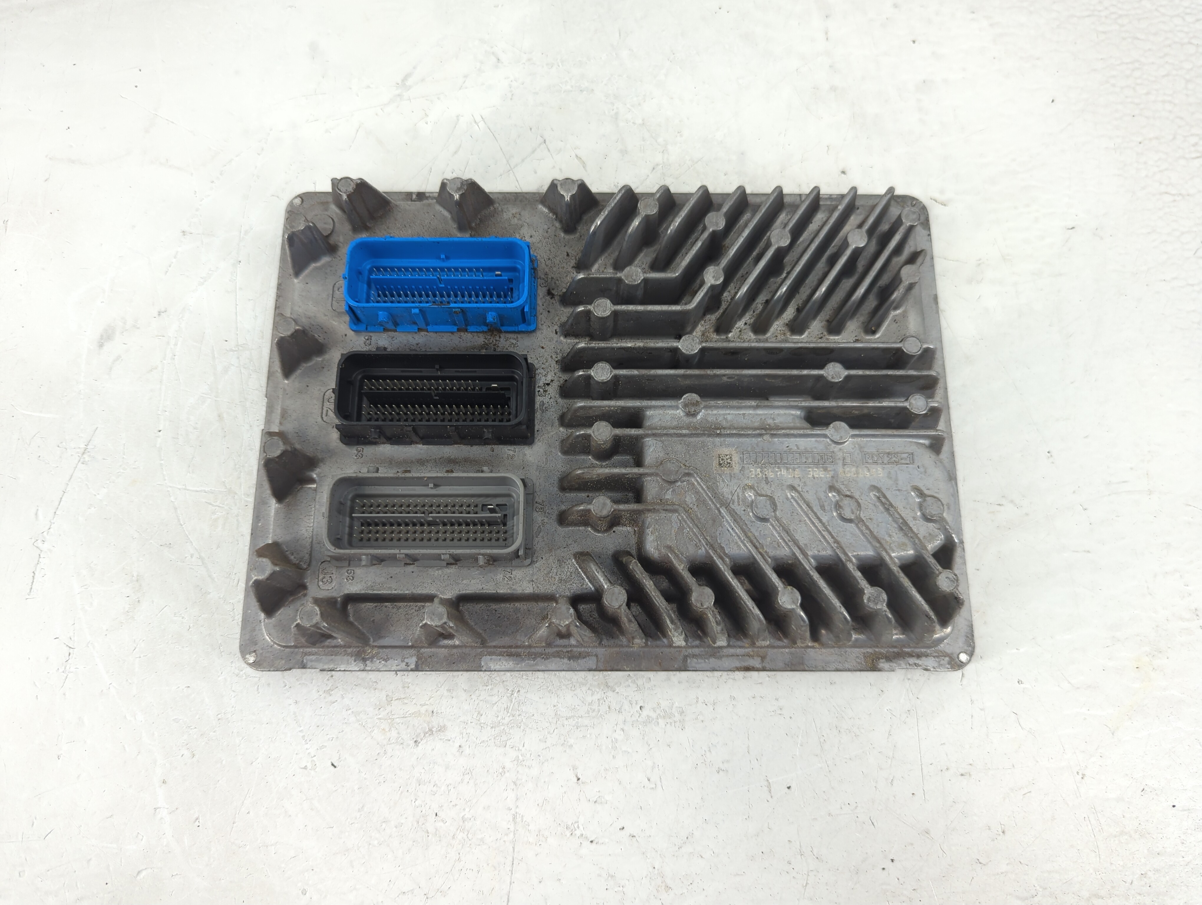 2015 Cadillac Escalade Esv Engine Control Computer Ecu Pcm Ecm Pcu Oem 1204707 - Oemusedautoparts1.com