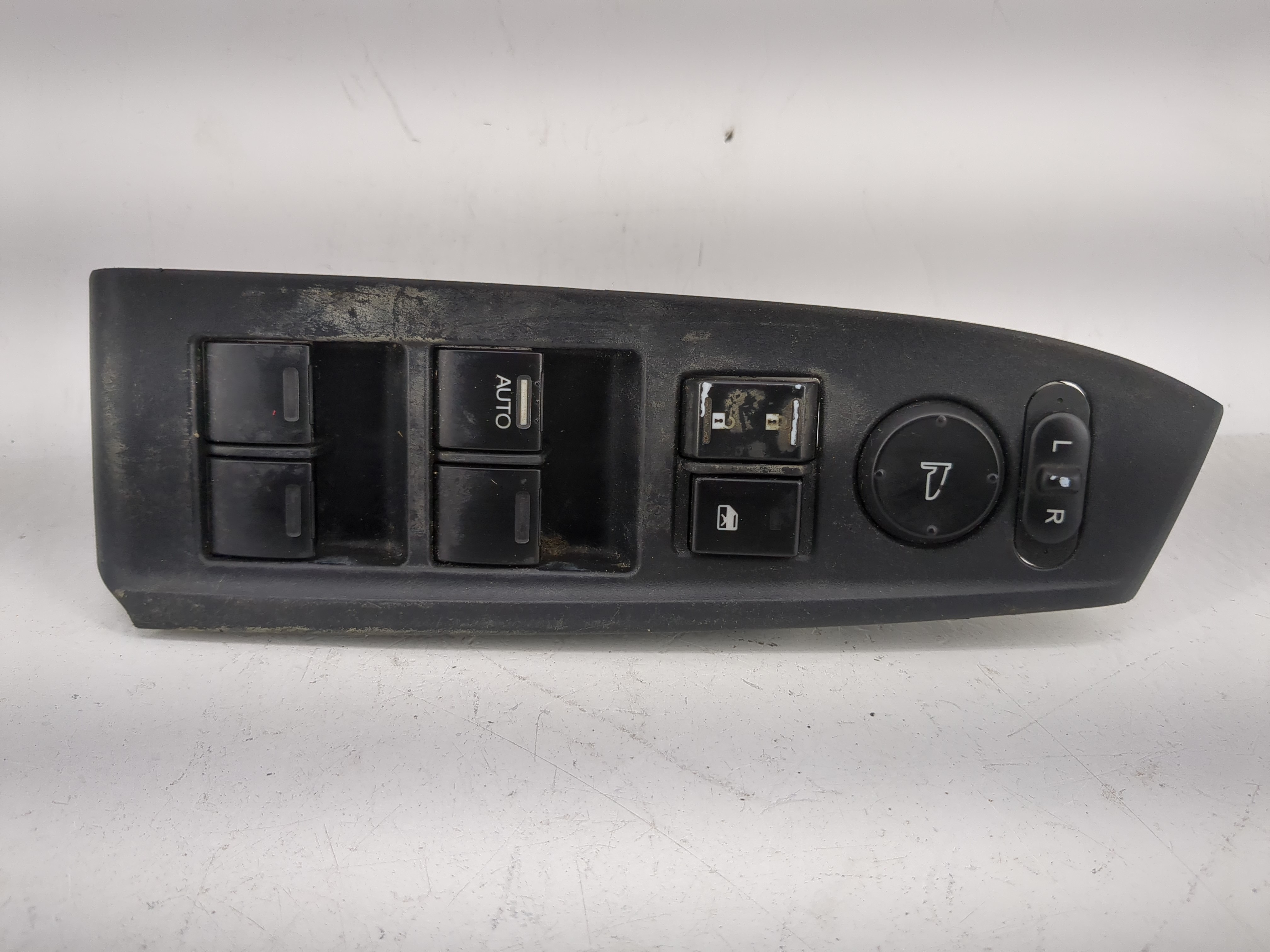 Picture of 2008-2012 Honda Accord Driver Left Door Master Power Window Switch 1204727