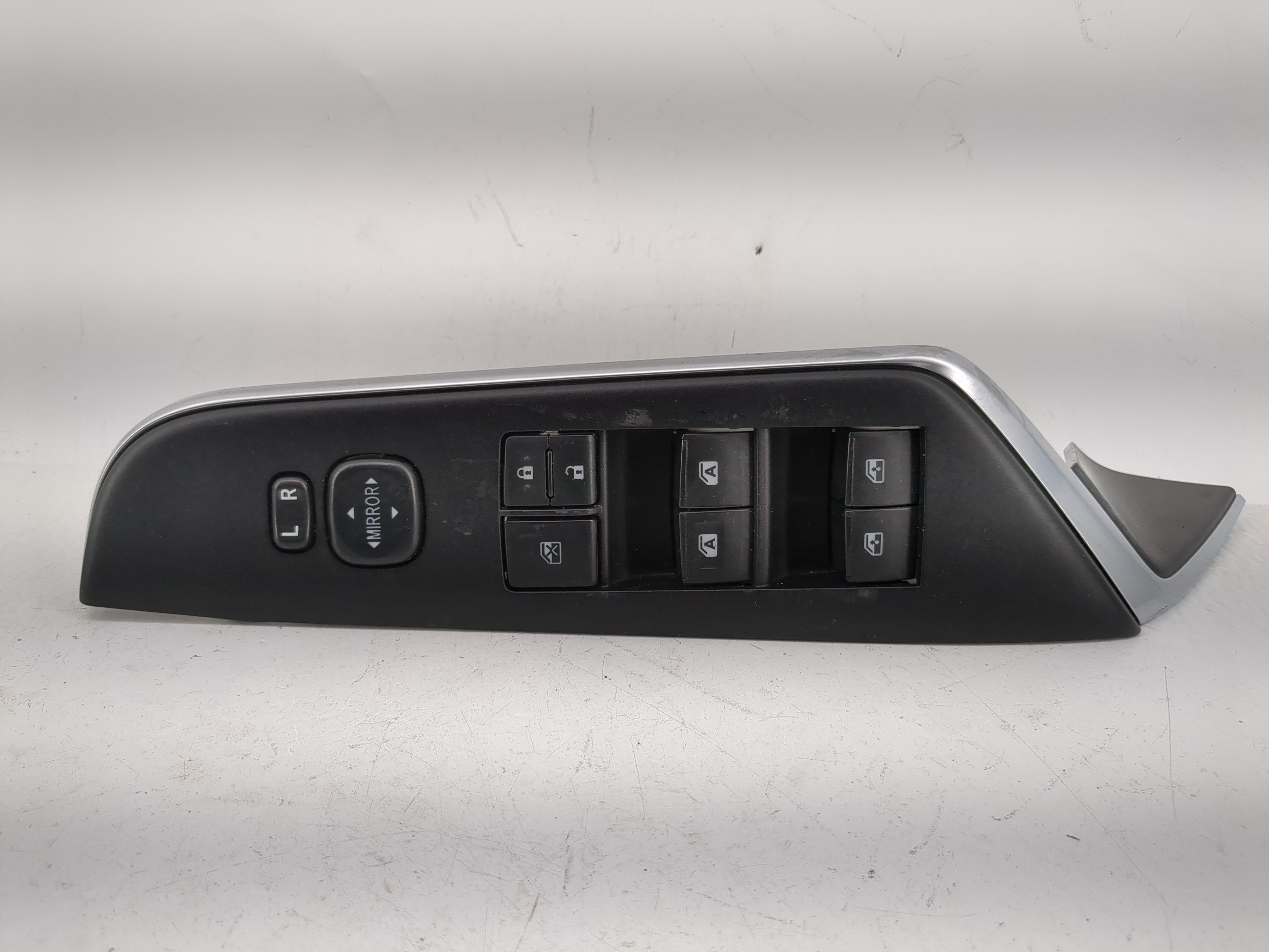 2015-2017 Toyota Camry Driver Left Door Master Power Window Switch 1204791 - Oemusedautoparts1.com