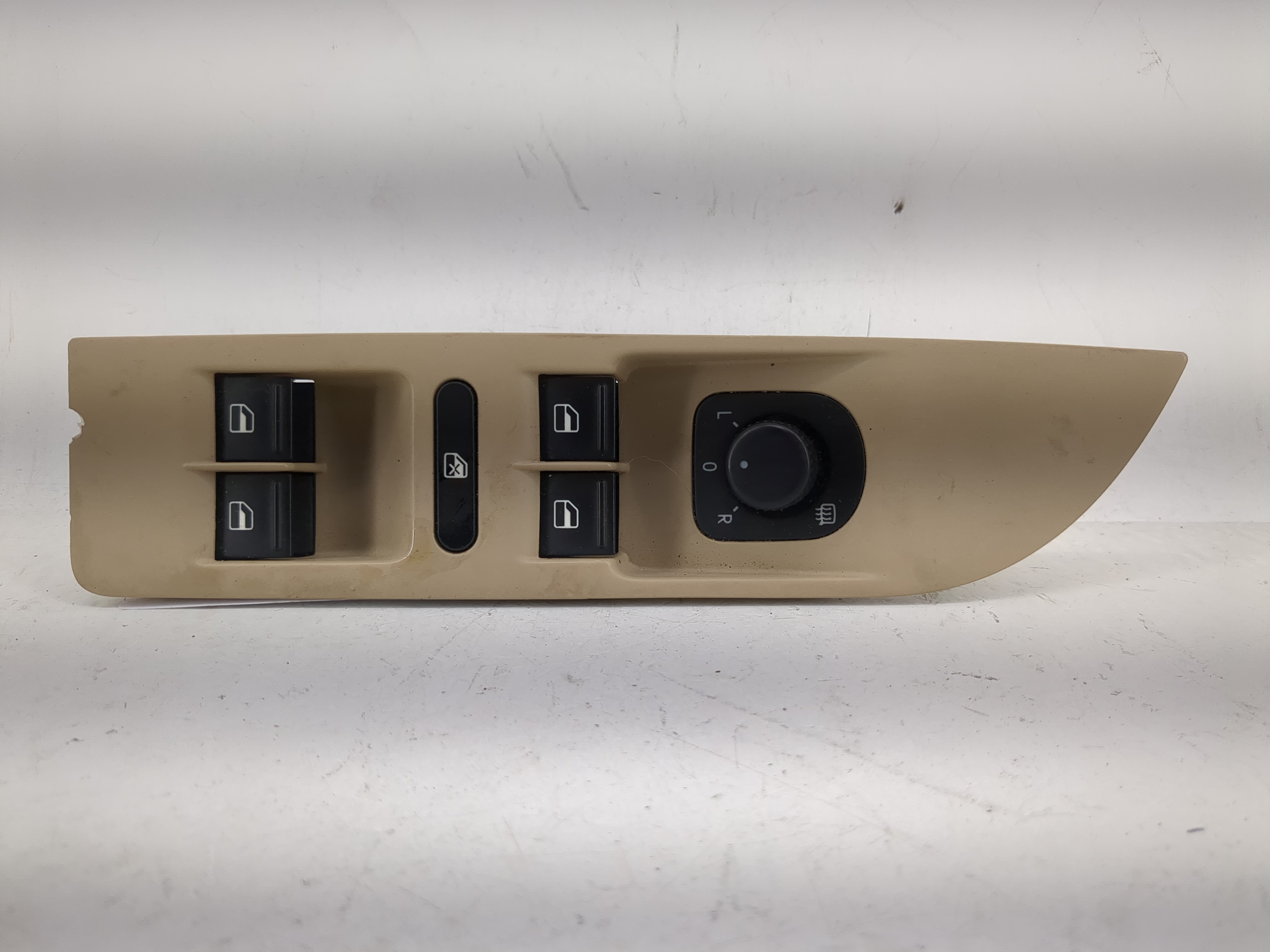 2009-2018 Volkswagen Tiguan Driver Left Door Master Power Window Switch 1204827 - Oemusedautoparts1.com