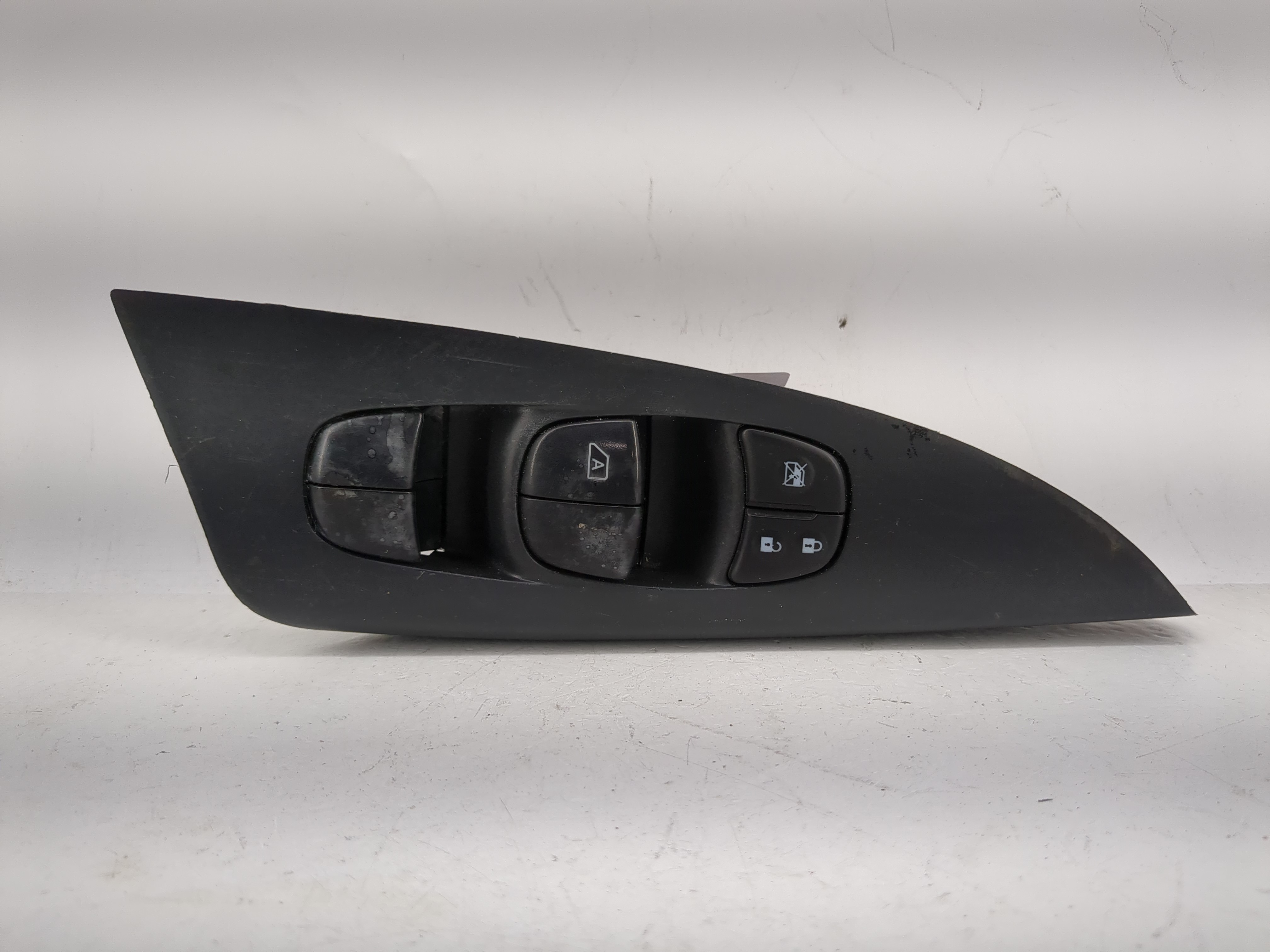 2013-2019 Nissan Sentra Driver Left Door Master Power Window Switch 1204828 - Oemusedautoparts1.com