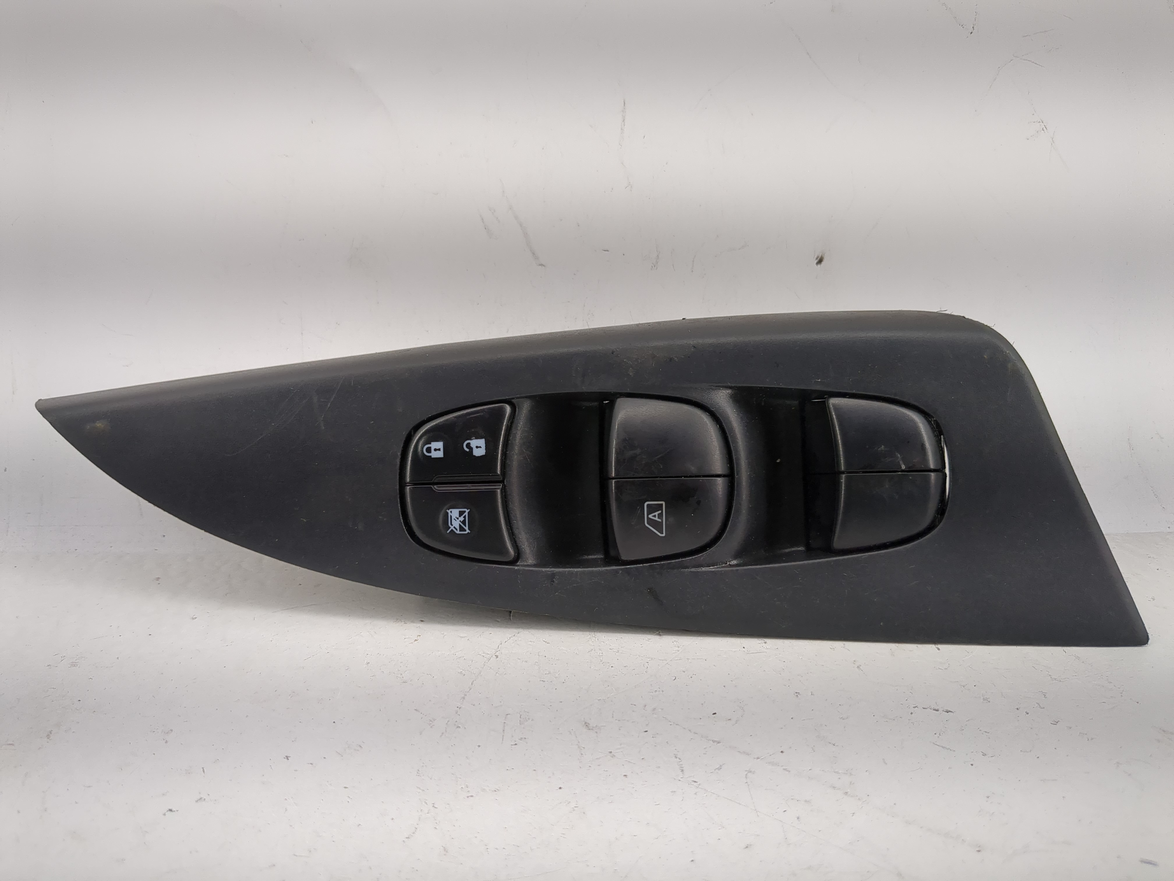 2013-2019 Nissan Sentra Driver Left Door Master Power Window Switch 1204832 - Oemusedautoparts1.com
