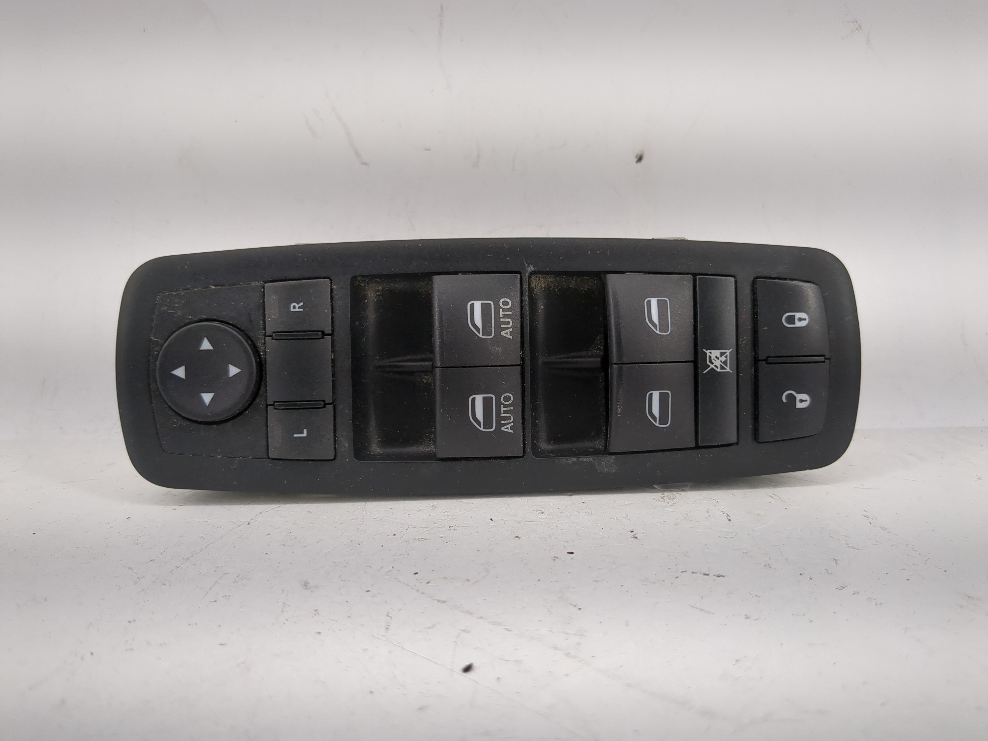 2011-2014 Chrysler 300 Driver Left Door Master Power Window Switch 1204860 - Oemusedautoparts1.com
