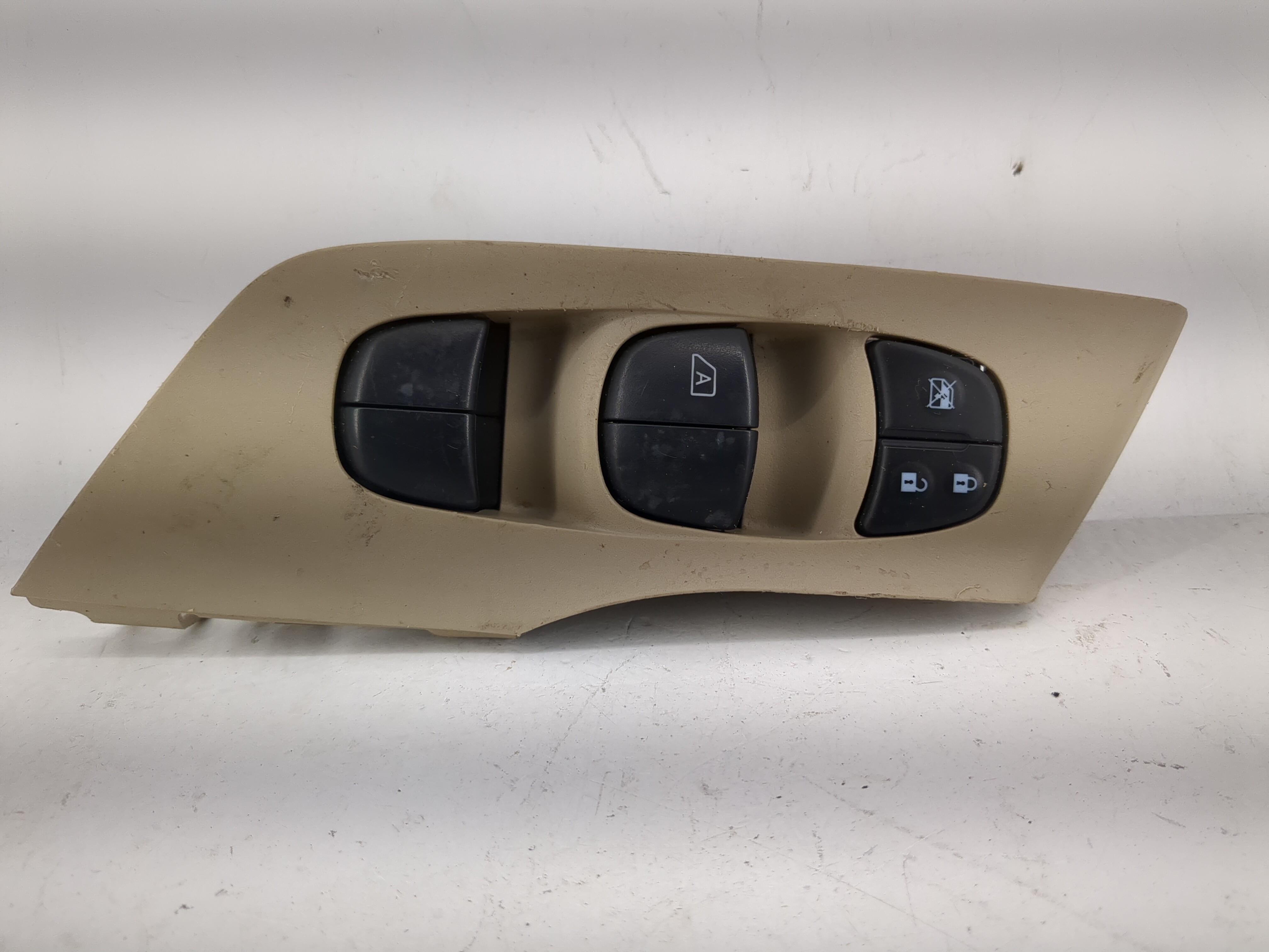 2013-2018 Nissan Altima Driver Left Door Master Power Window Switch 1204865 - Oemusedautoparts1.com