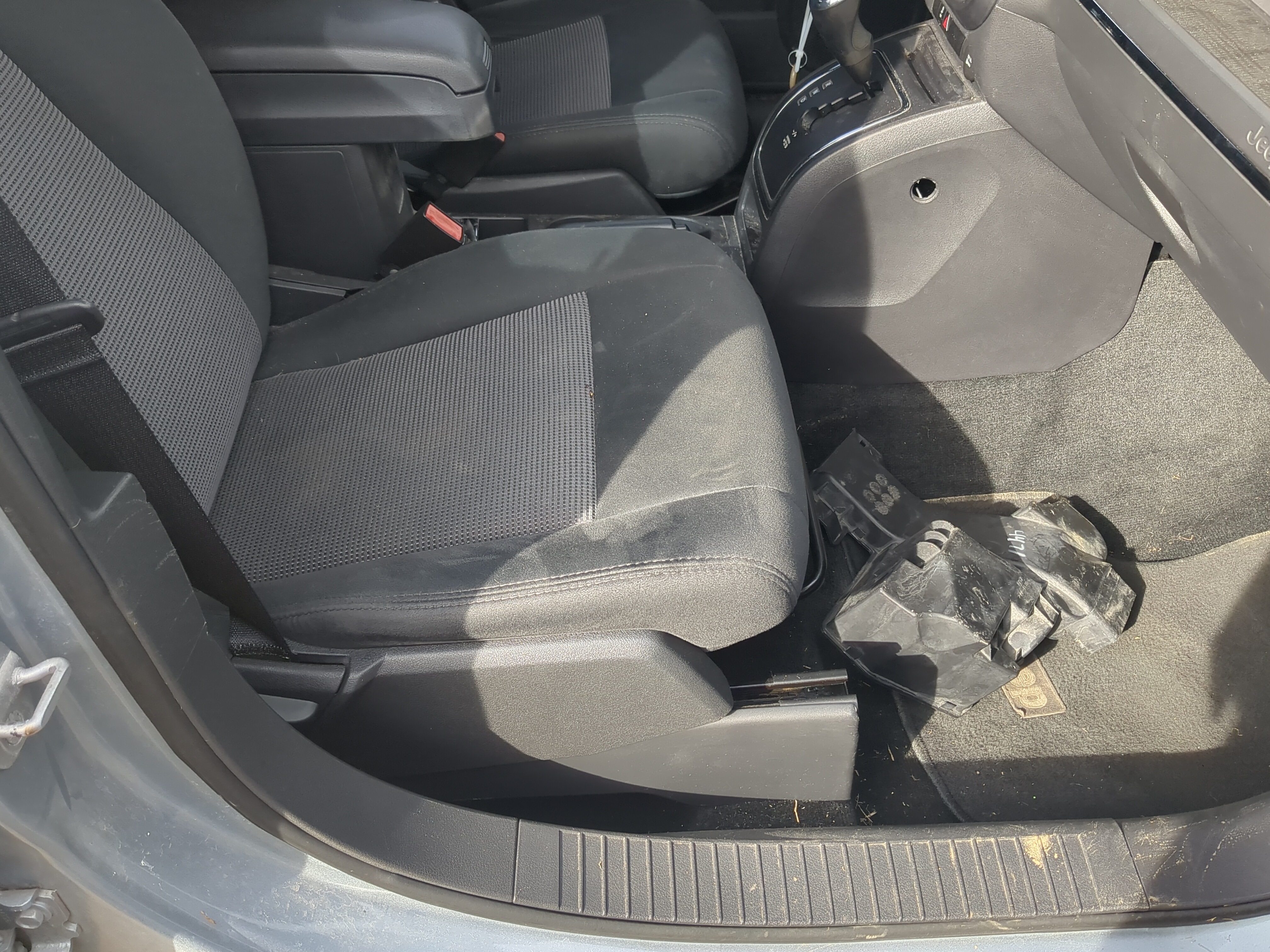 2009-2014 Jeep Compass Passenger Front Seat Oem 1205344 - Oemusedautoparts1.com