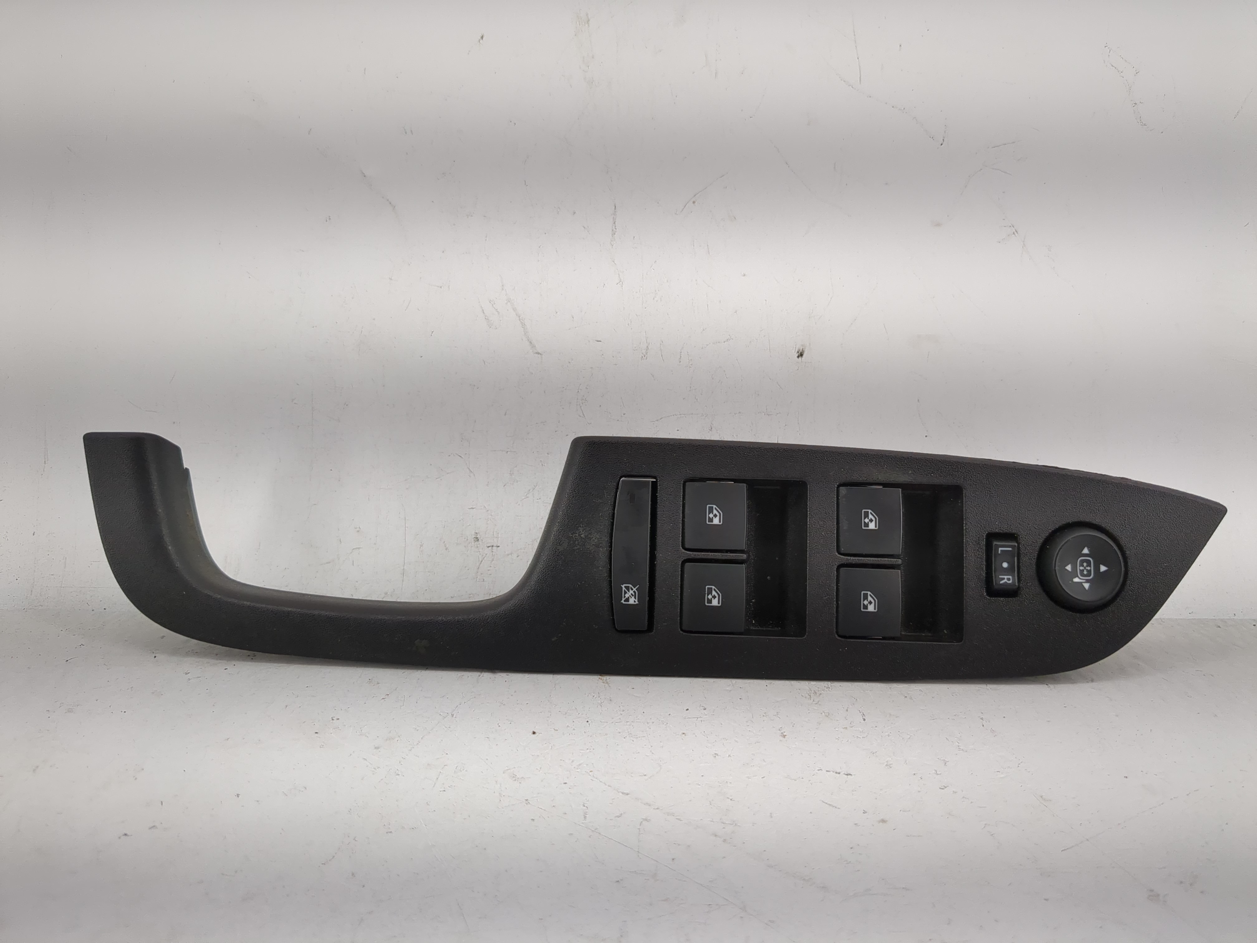 2010-2017 Chevrolet Equinox Driver Left Door Master Power Window Switch 1205359 - Oemusedautoparts1.com