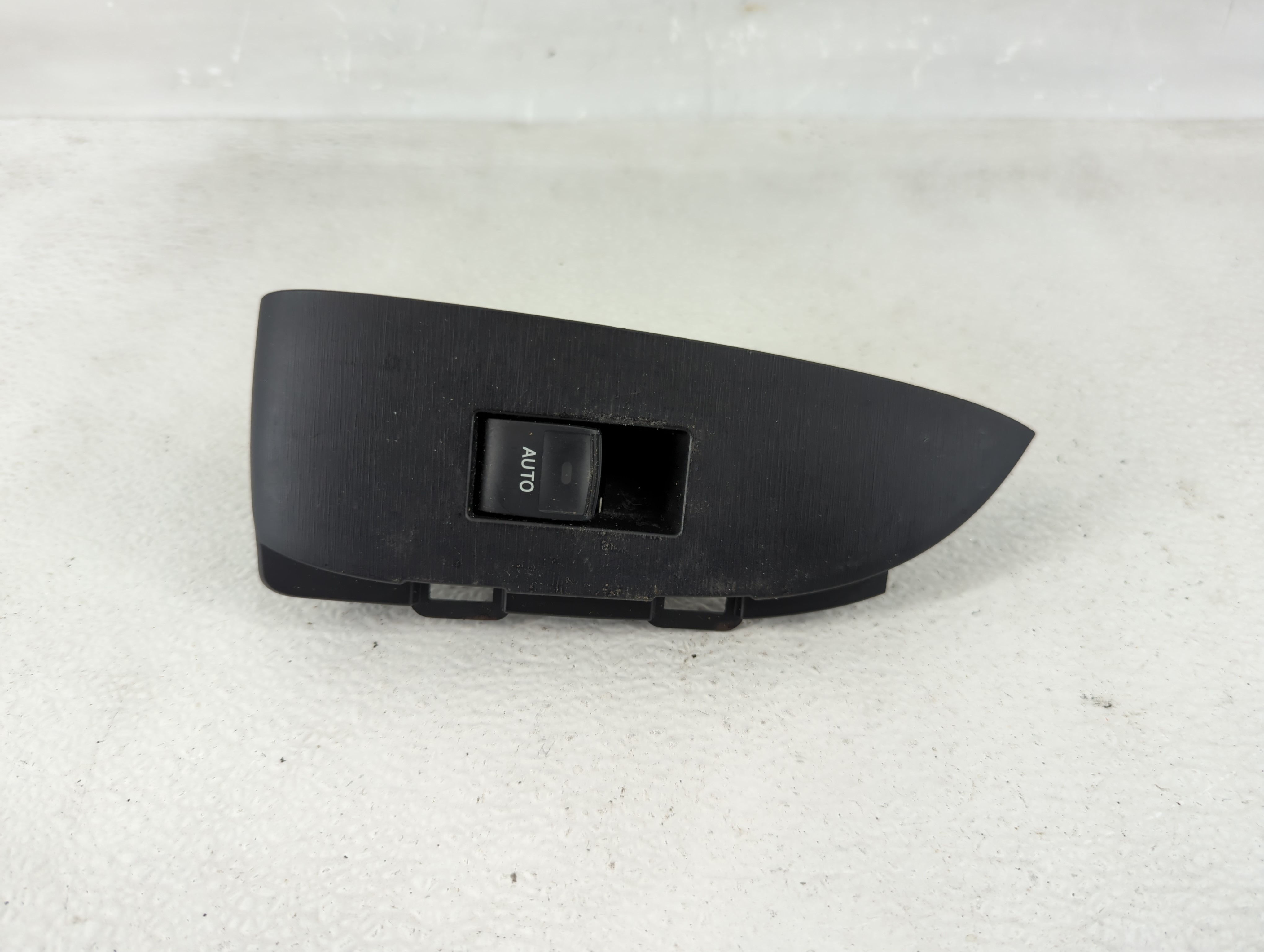 2015-2015 Toyota Prius Driver Left Door Master Power Window Switch 1205369 - Oemusedautoparts1.com