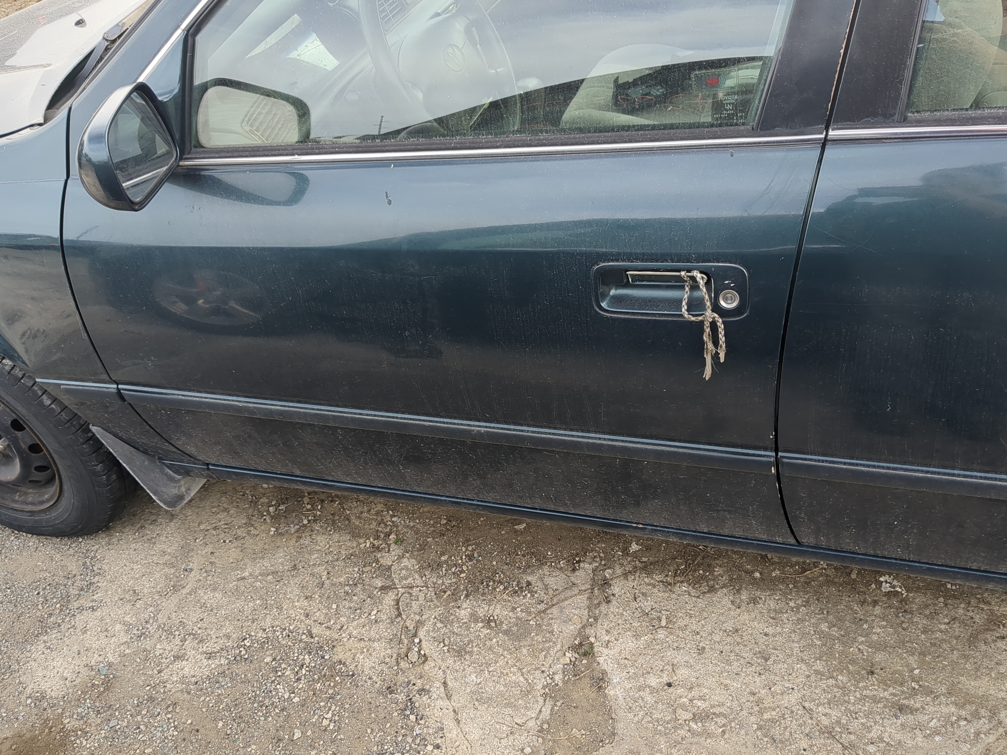 1997-2001 Toyota Camry Driver Front Door Oem 1205407 - Oemusedautoparts1.com