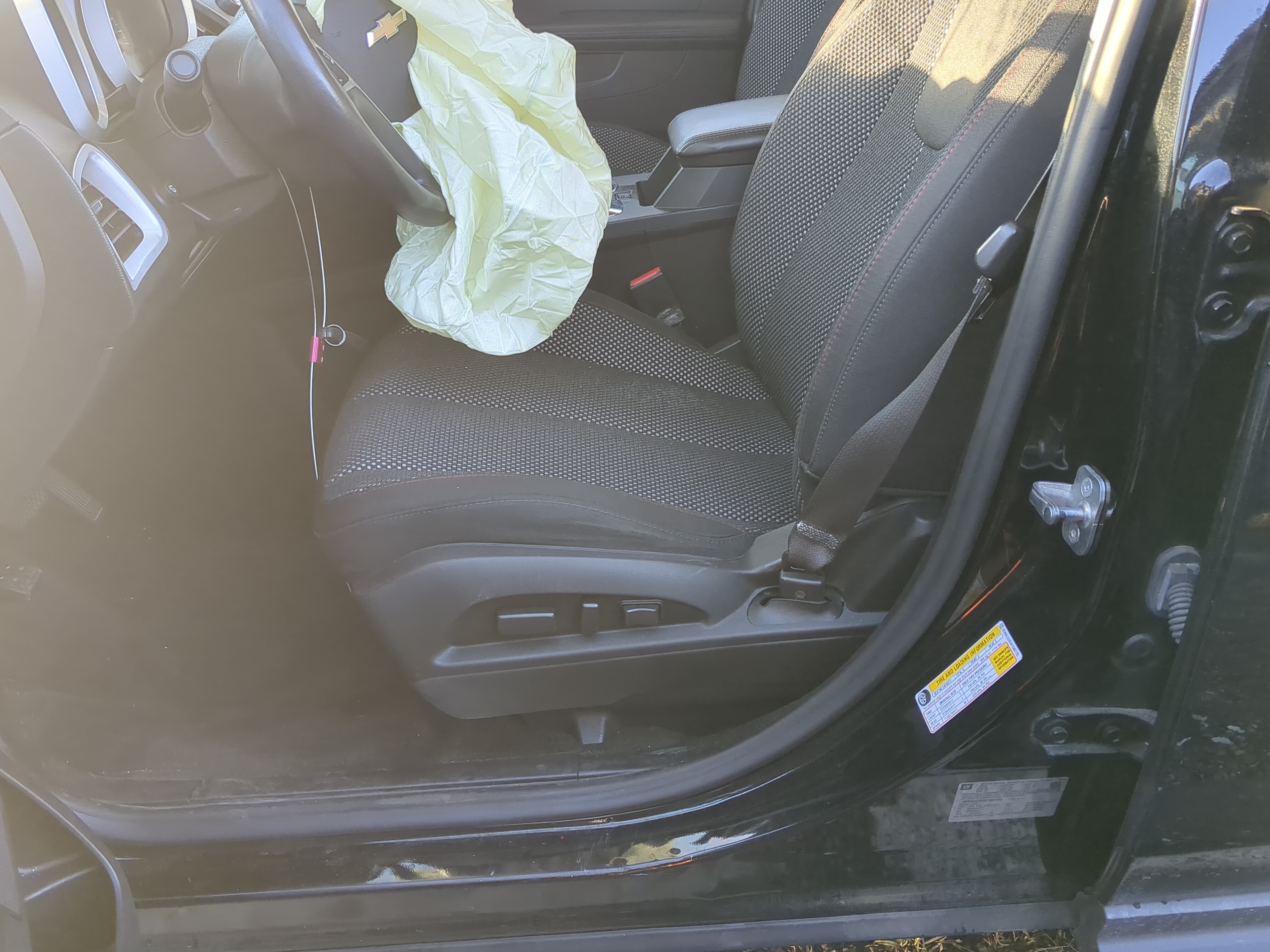 2014-2017 Chevrolet Equinox Driver Front Seat Oem 1206005 - Oemusedautoparts1.com