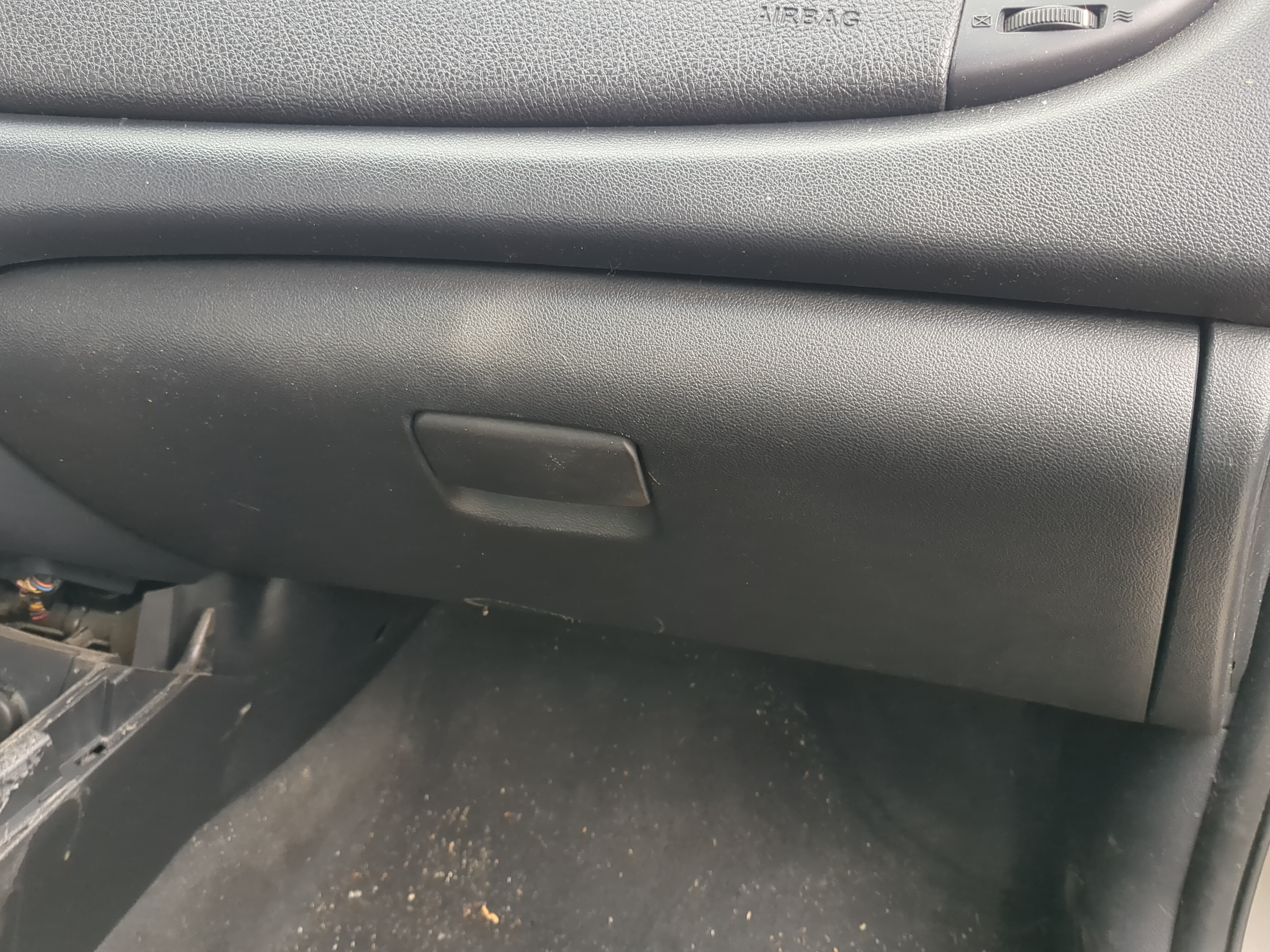 2010 Kia Forte Passenger Glove Box Door Storage Compartment 1206156 - Oemusedautoparts1.com