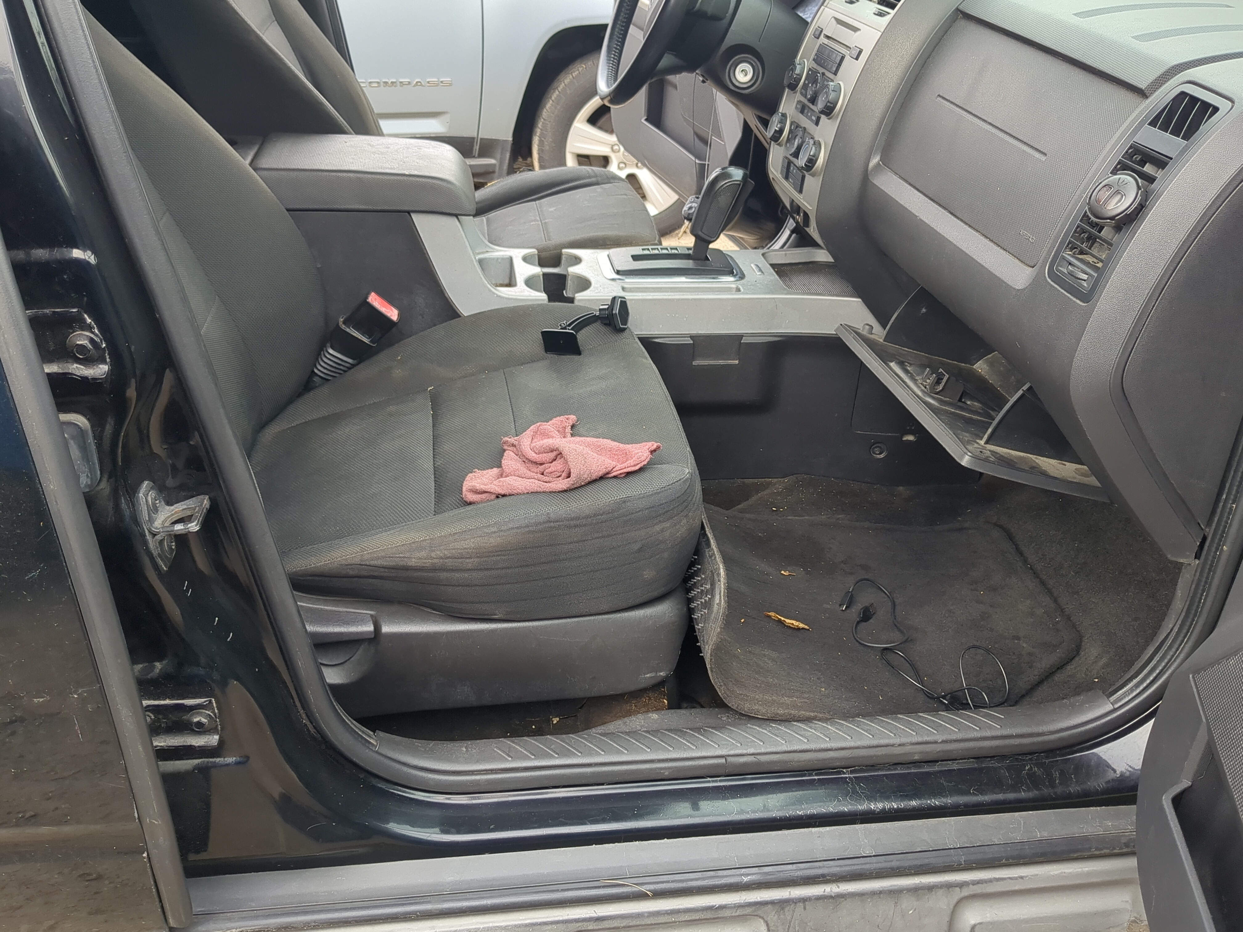 2009-2009 Ford Escape Passenger Front Seat Oem 1206298 - Oemusedautoparts1.com