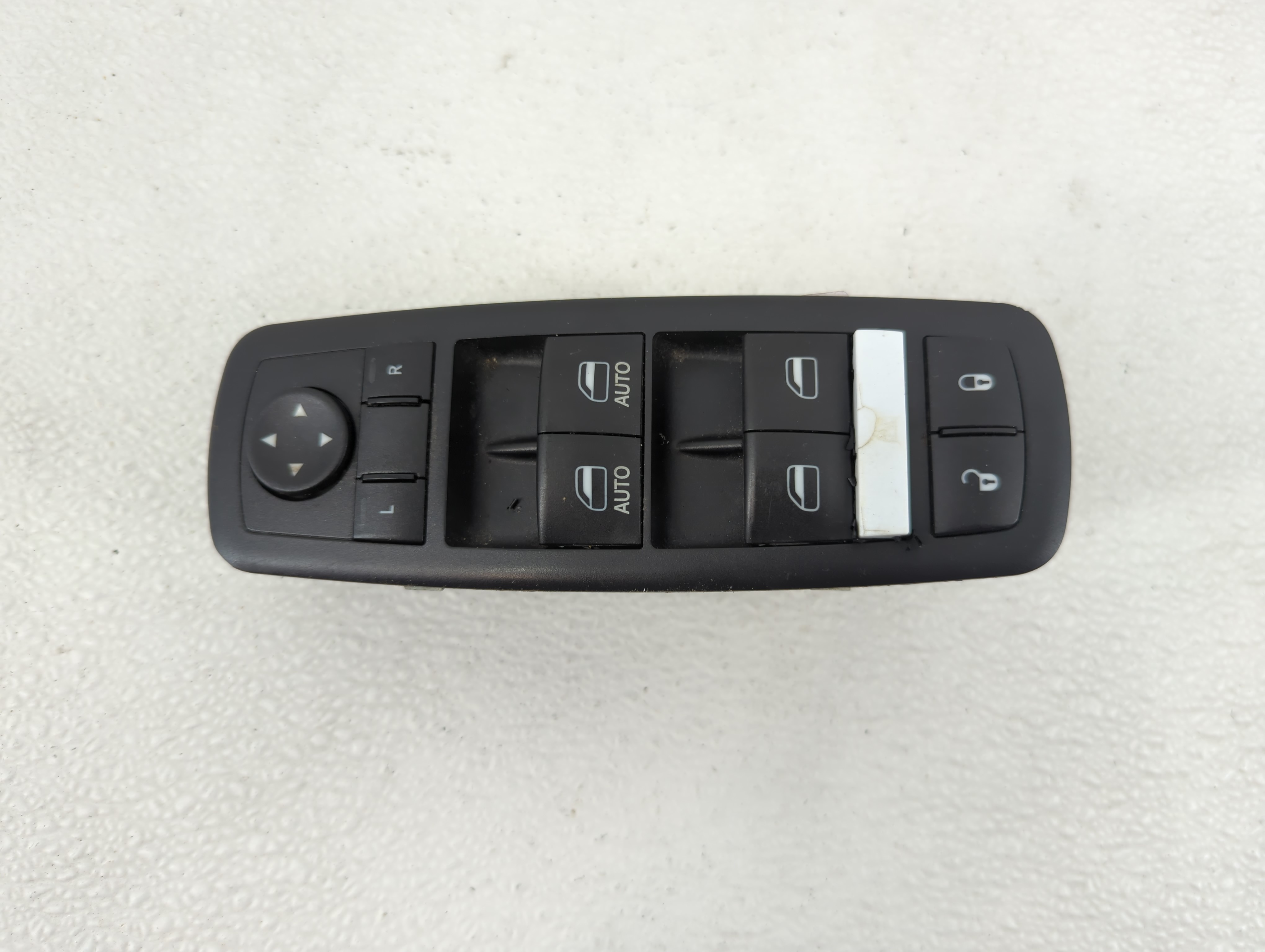 Dodge Ram 1500 Driver Left Door Master Power Window Switch 68262253ac 1206335 - Oemusedautoparts1.com