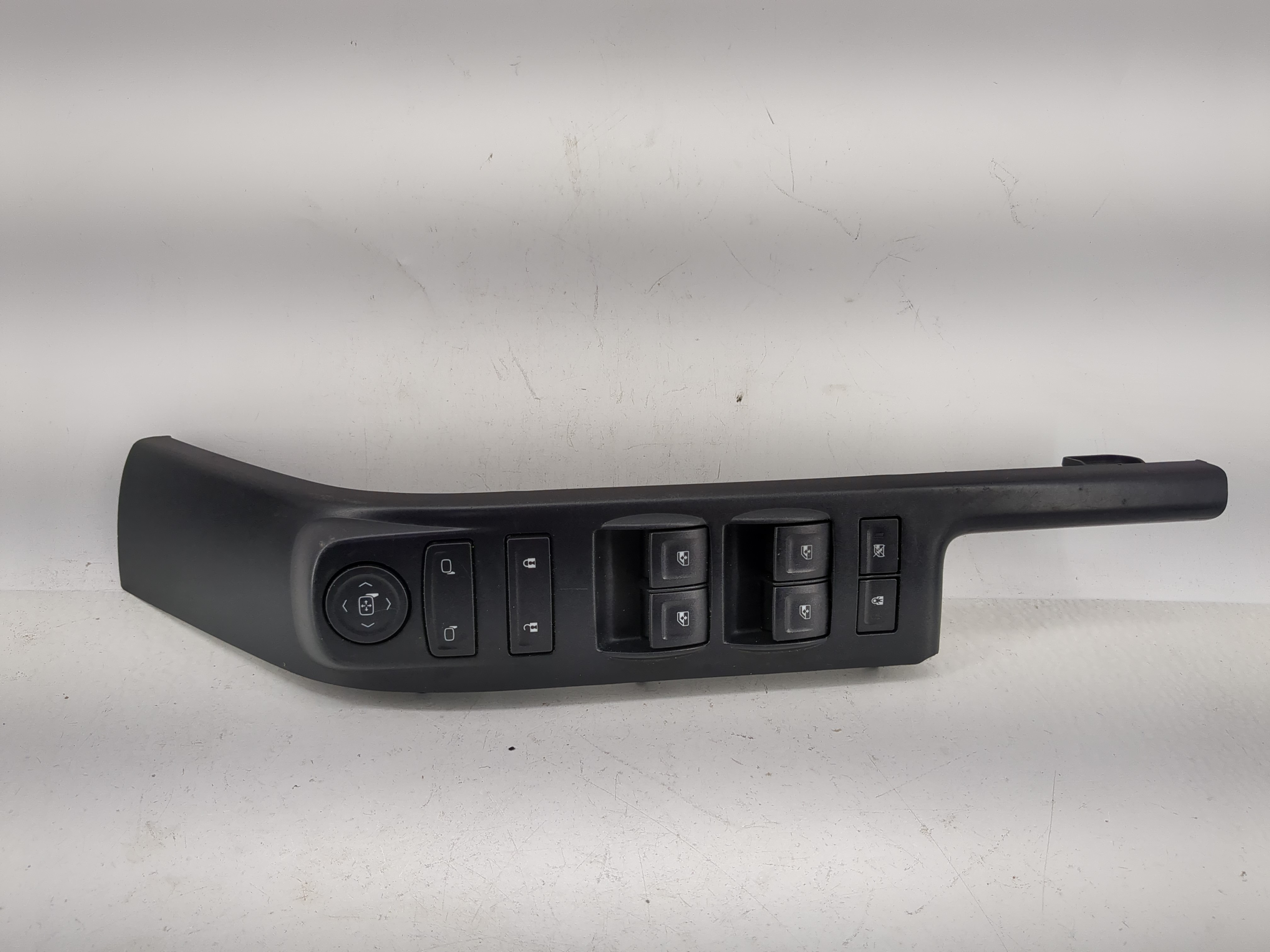 2014 Chevrolet Silverado 1500 Driver Left Door Master Power Window Switch 1206343 - Oemusedautoparts1.com