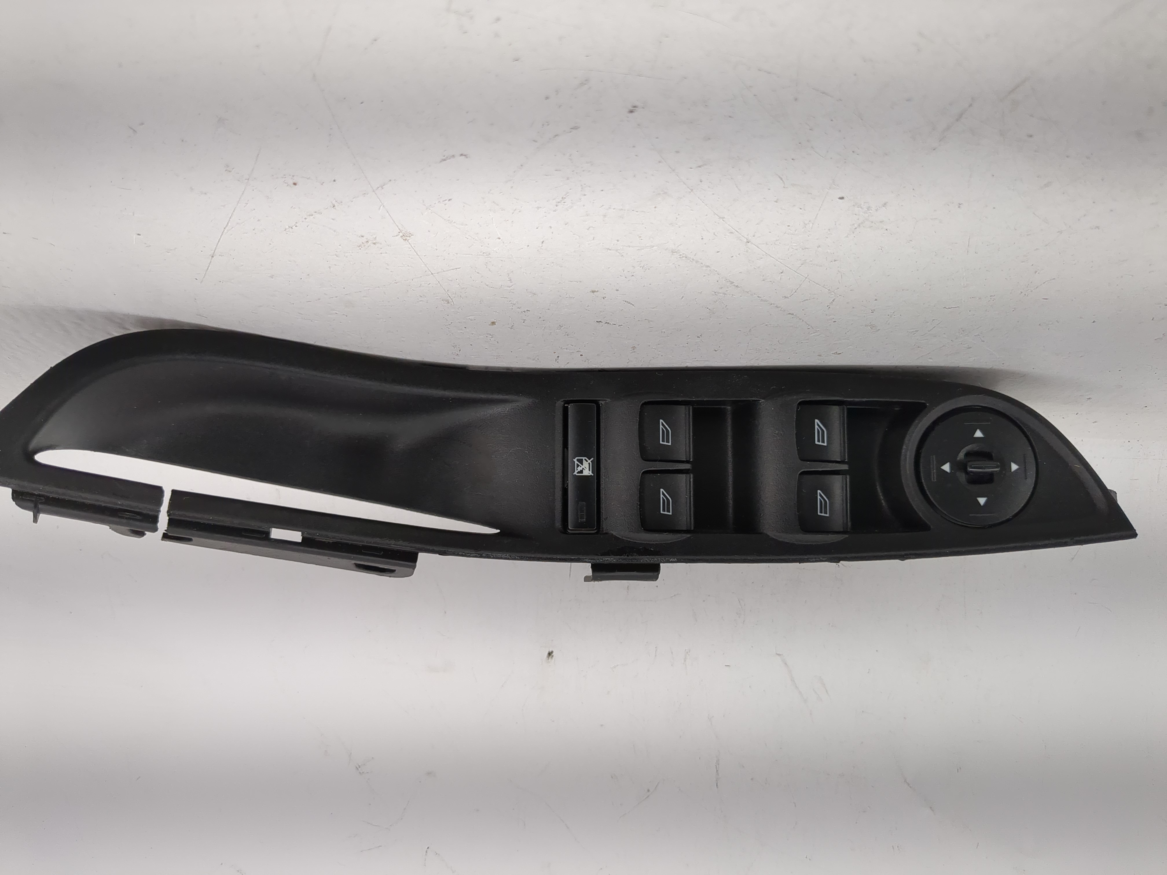 2015-2018 Ford Focus Driver Left Door Master Power Window Switch 1206346 - Oemusedautoparts1.com