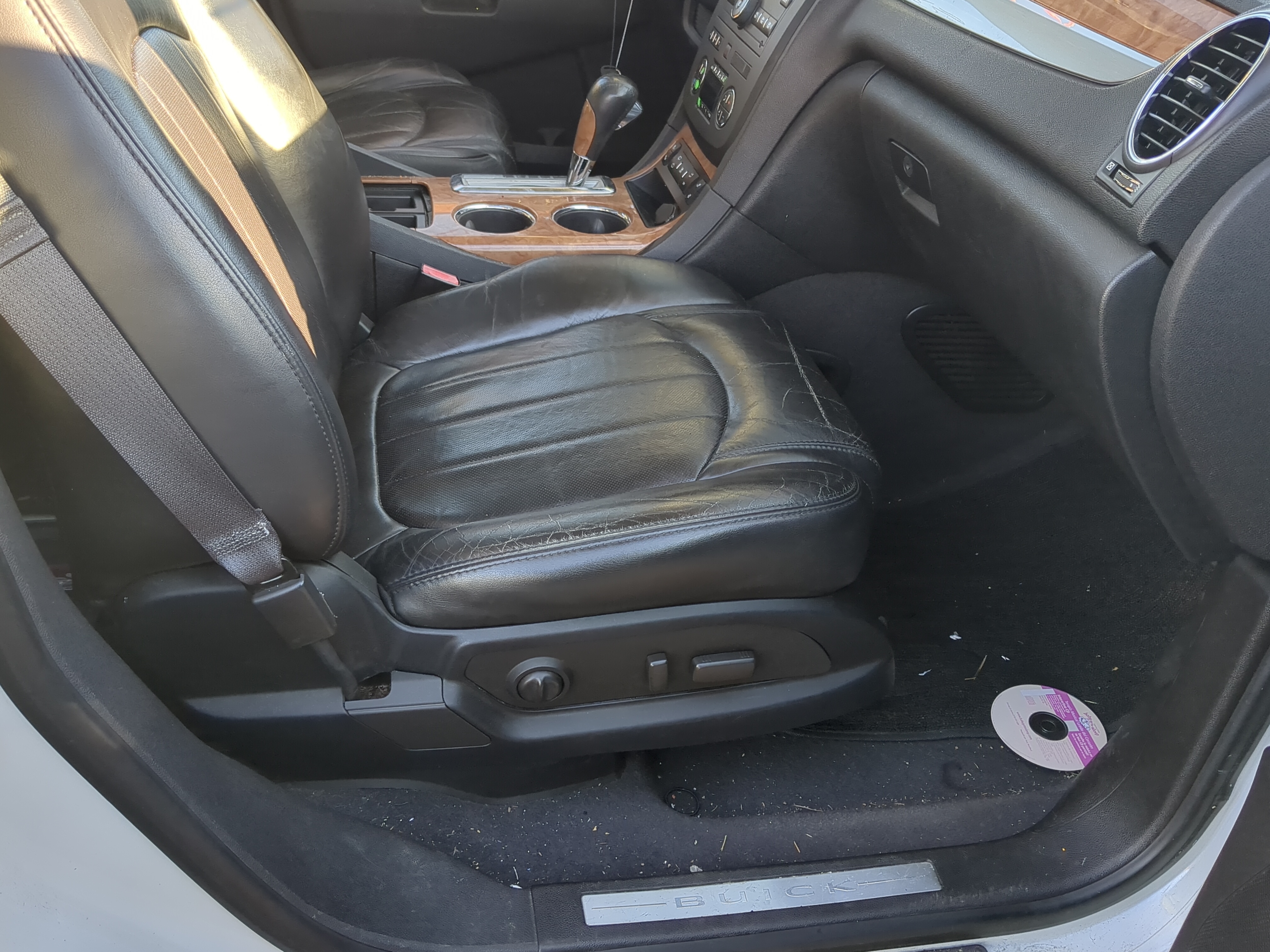 2009-2011 Buick Enclave Passenger Front Seat Oem 1206765 - Oemusedautoparts1.com
