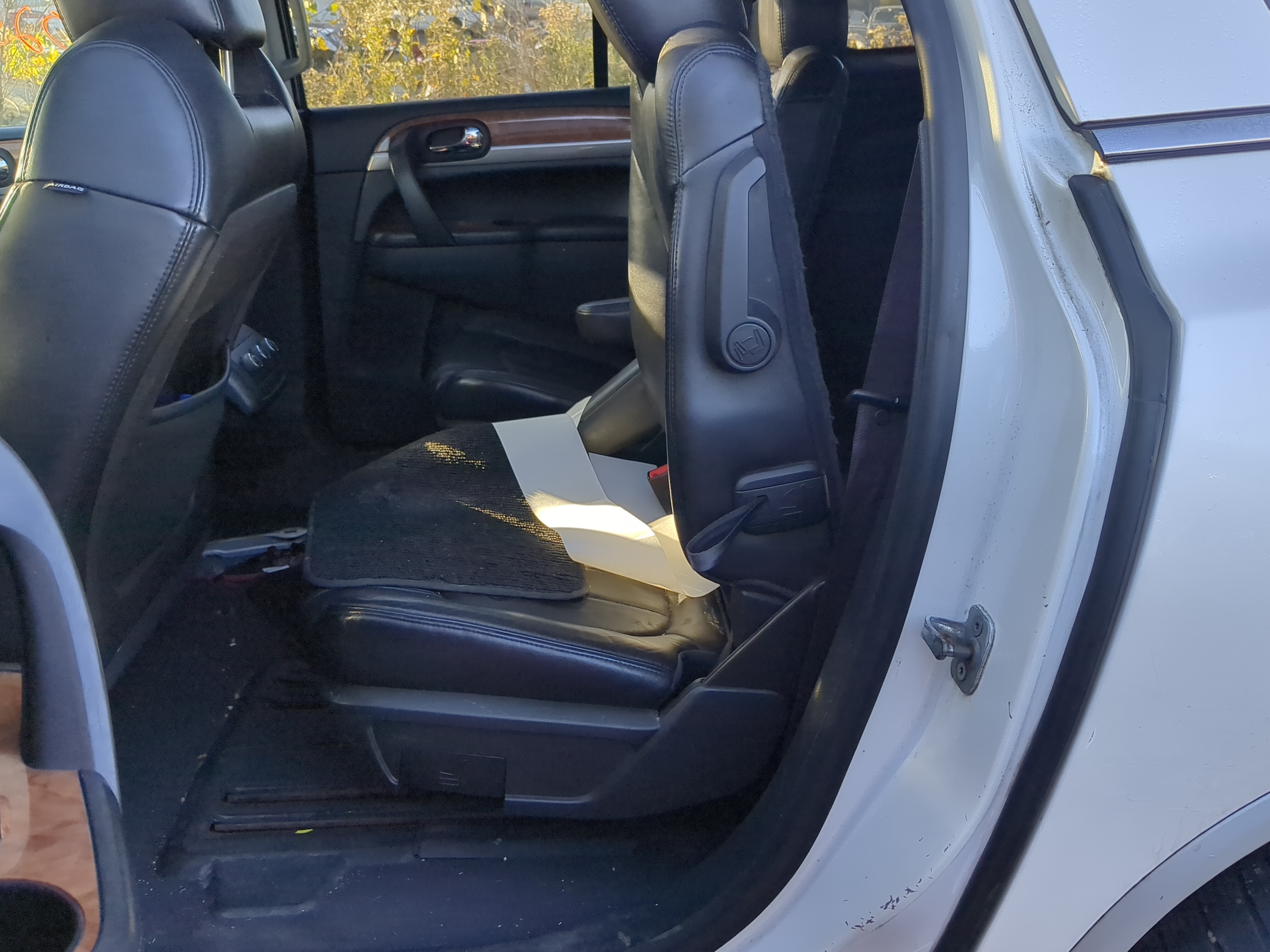 2011 Buick Enclave Rear Seat Oem 1206782 - Oemusedautoparts1.com